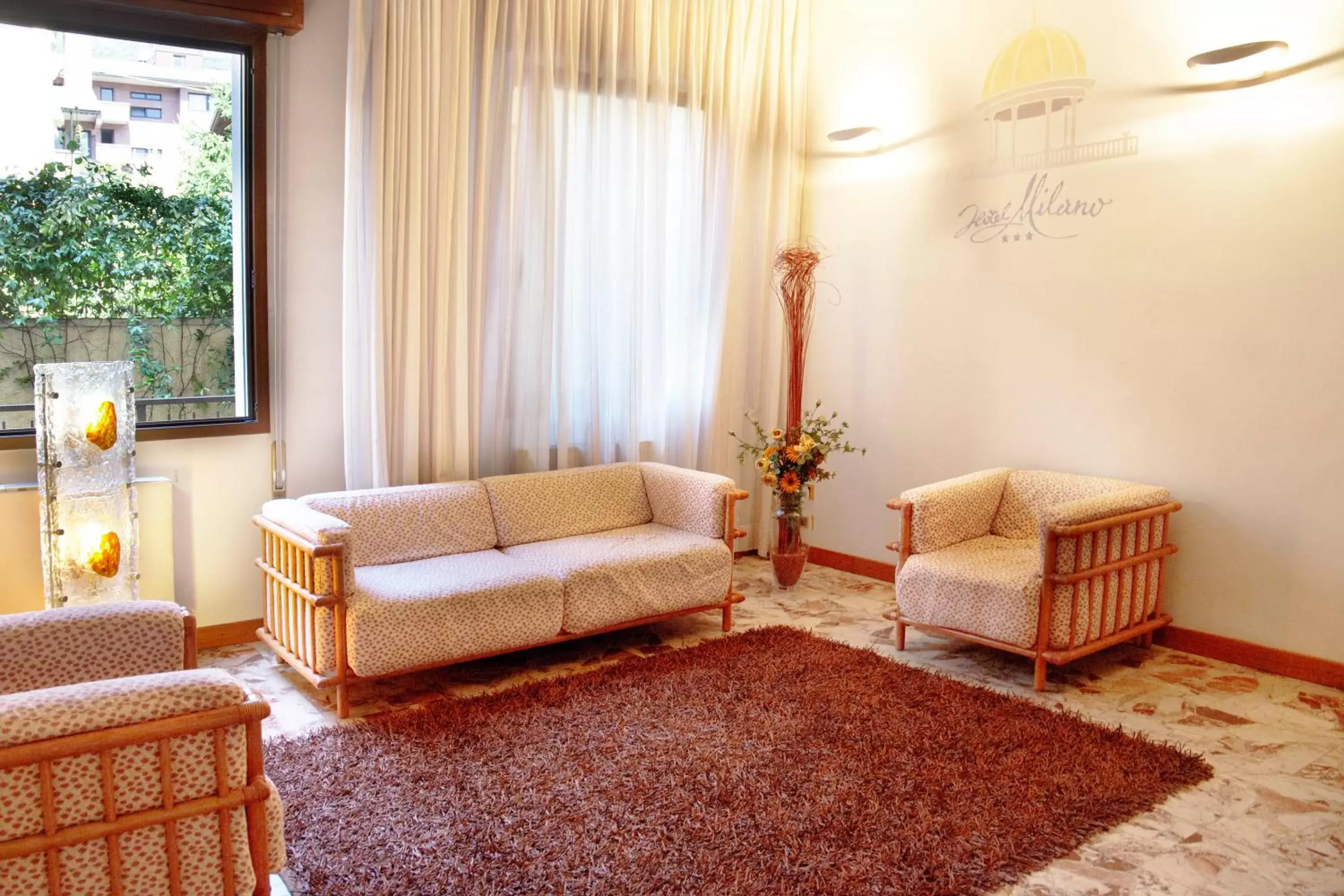 Seating Area in Albergo Milano