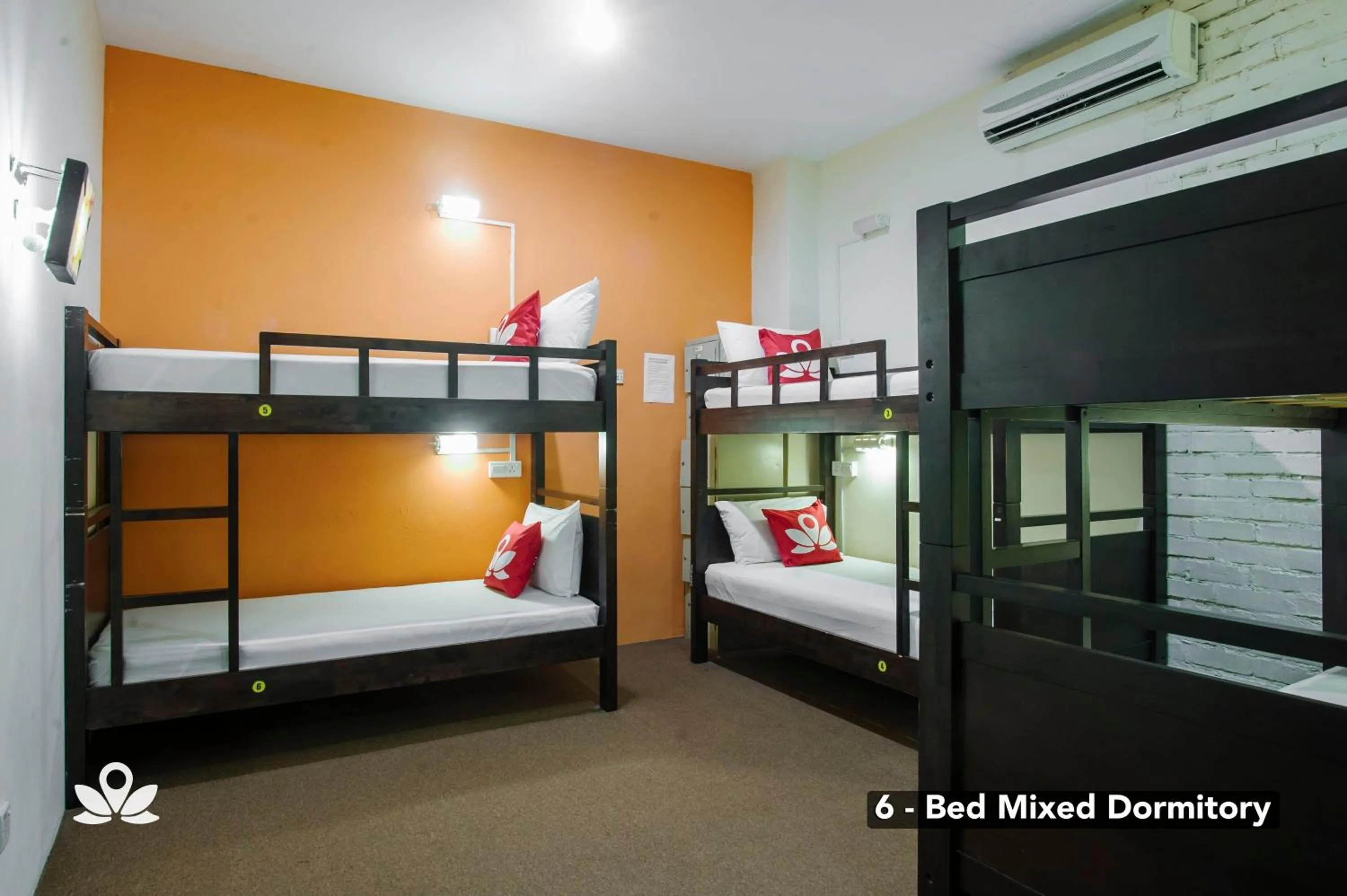 bunk bed, Bed in The Explorers Guesthouse and Hostel