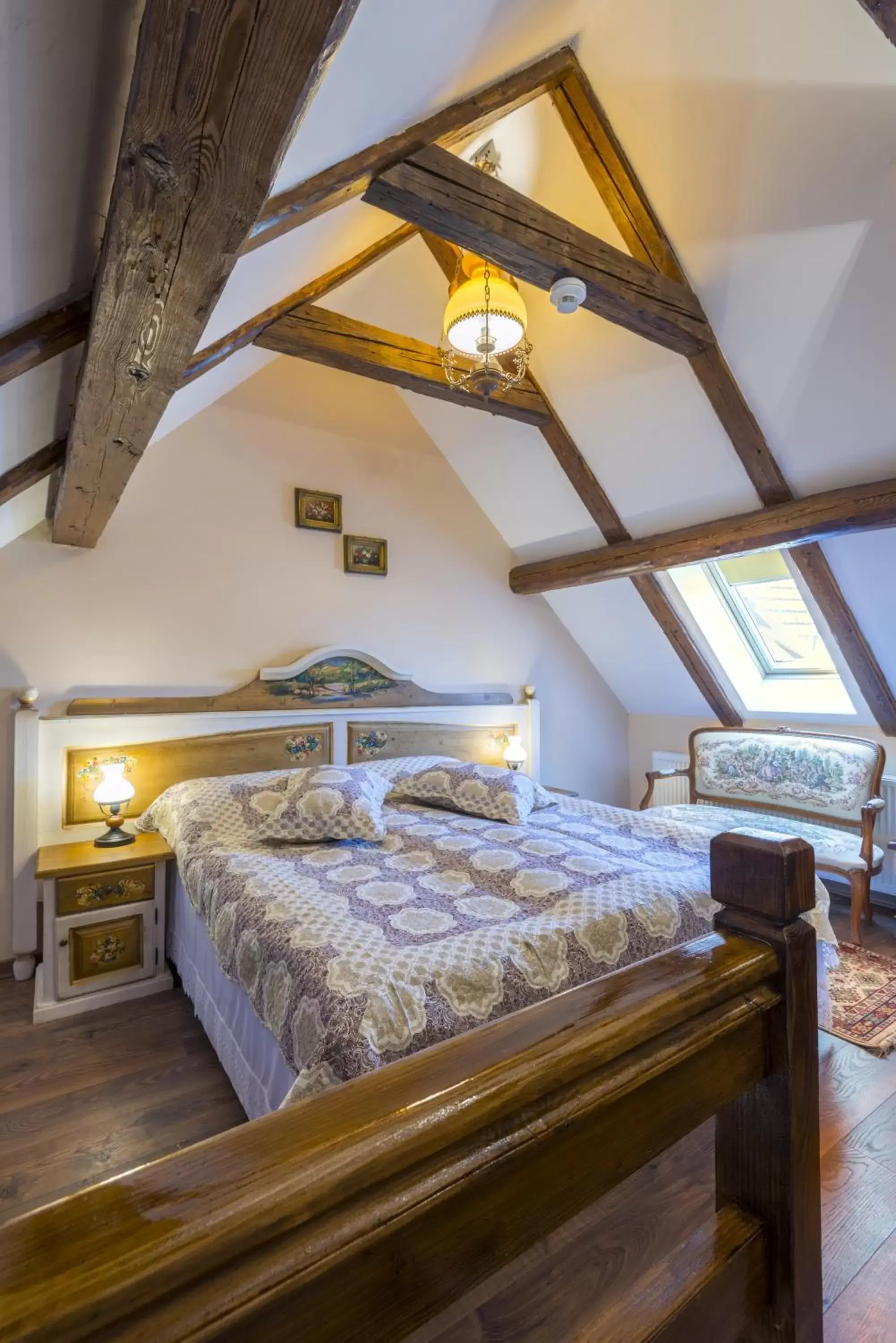 Bedroom, Bed in Resort Ambient
