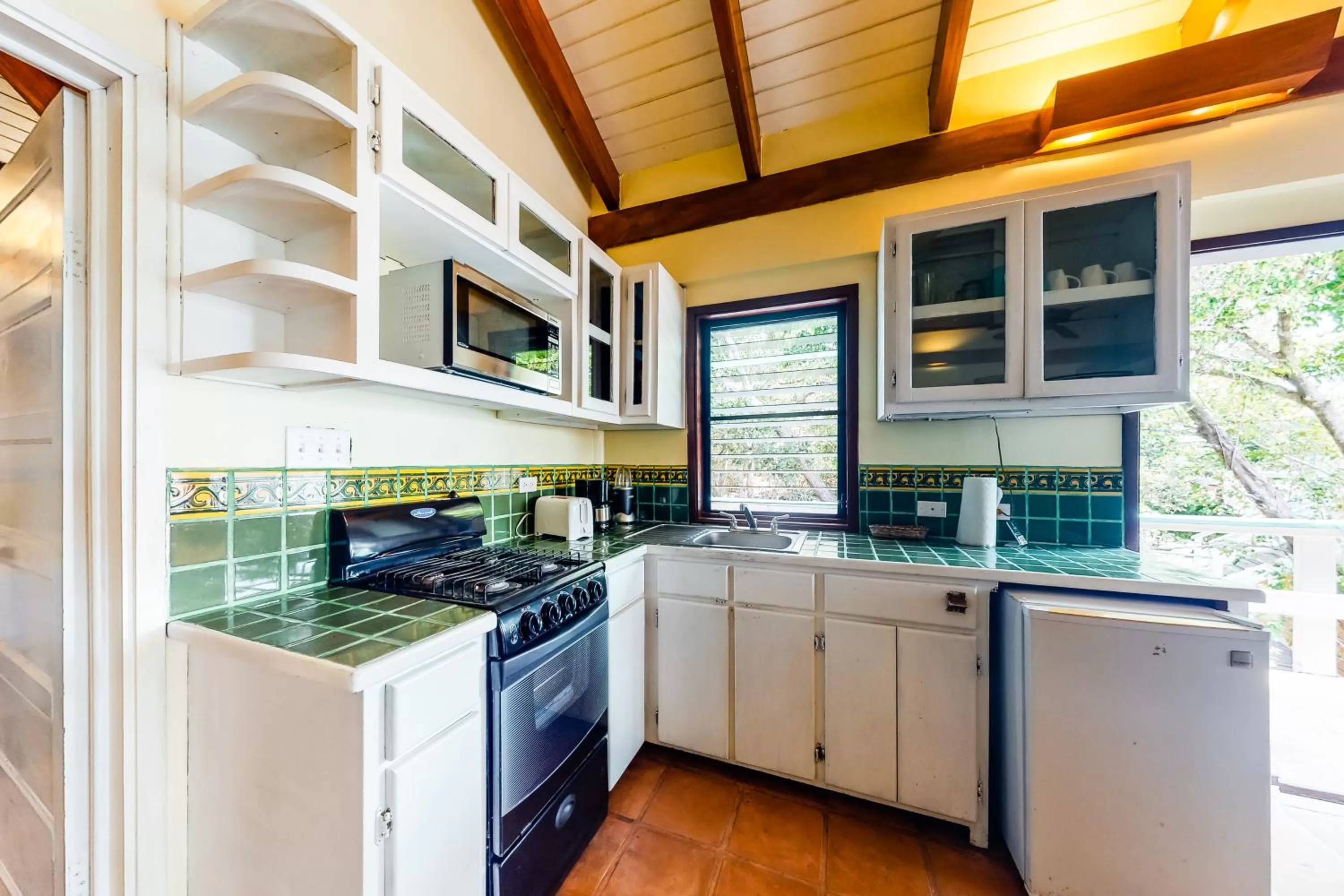 Condo #26 @ Beachside Villas