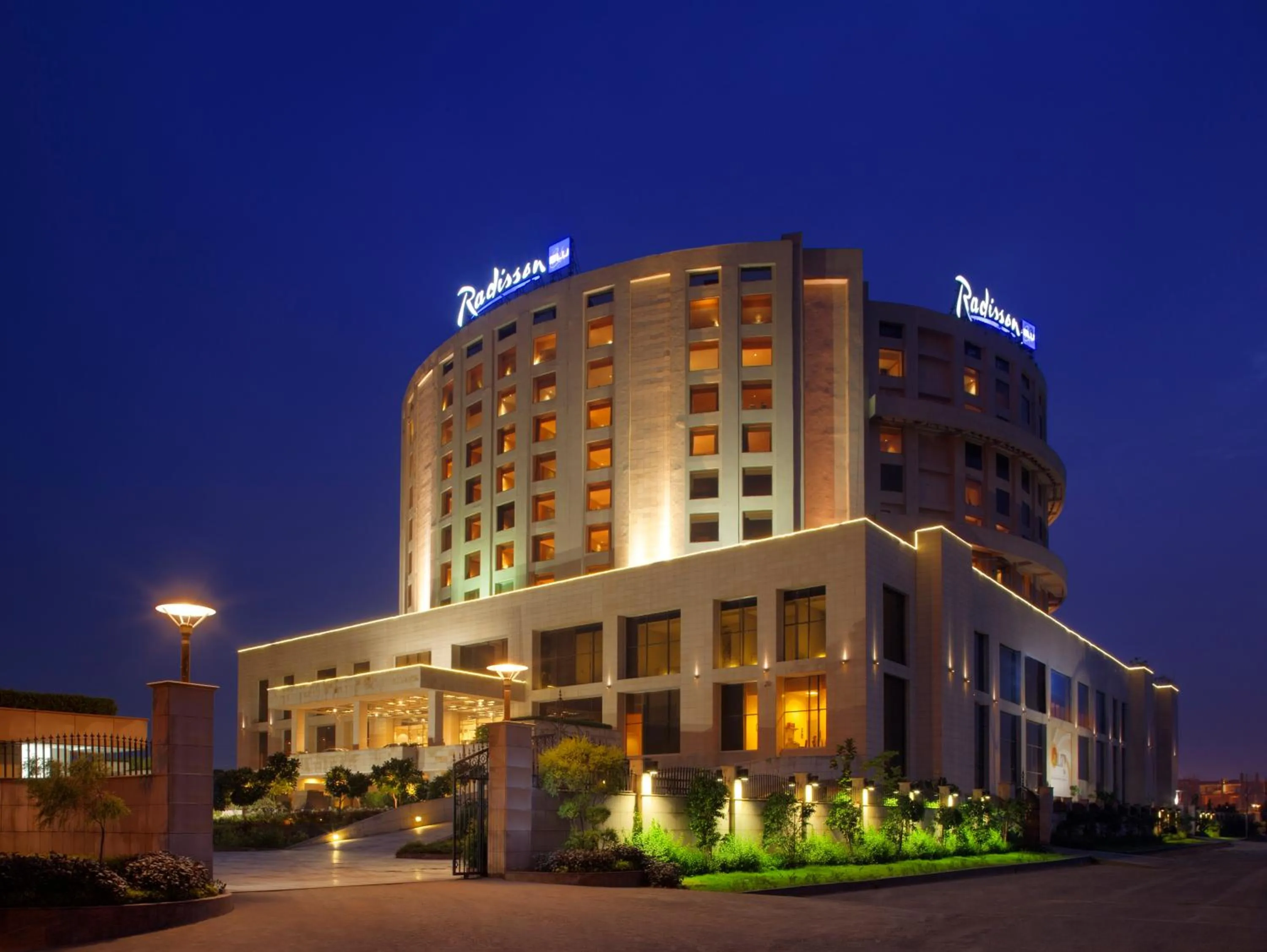 Facade/entrance in Radisson Blu Hotel New Delhi Dwarka