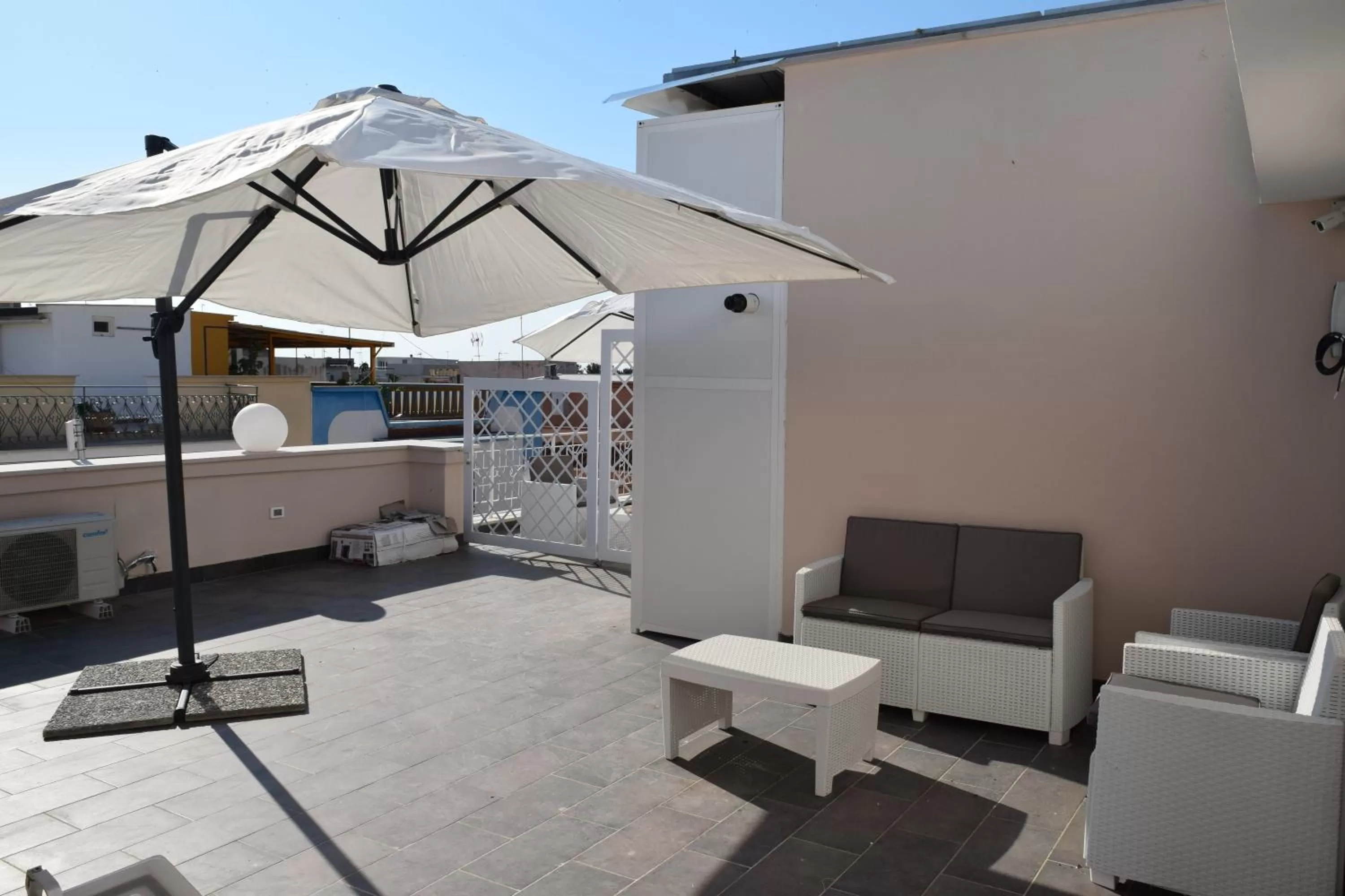 Solarium in DomuS al Corso B&B