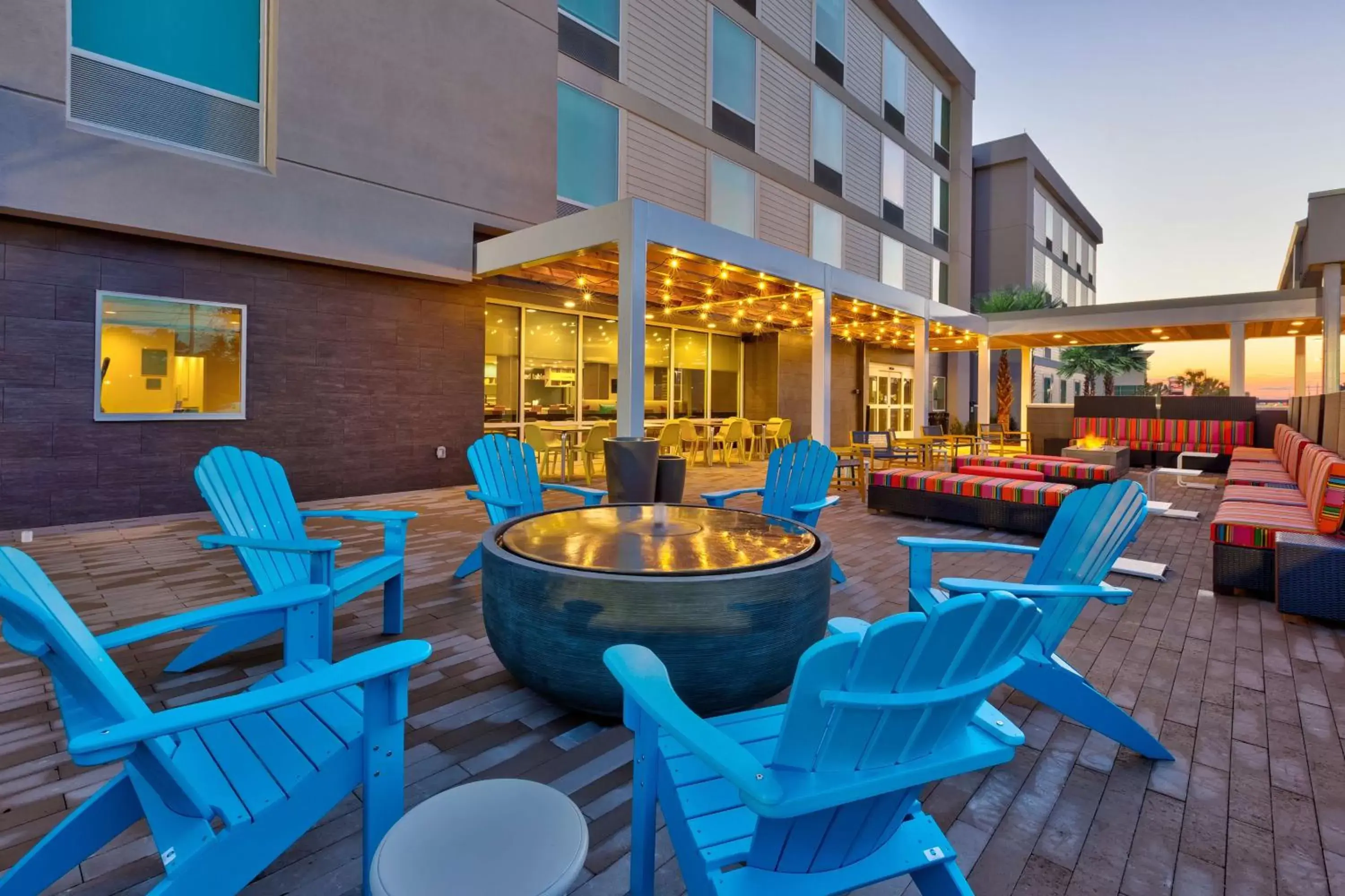 Patio in Home2 Suites Wilmington