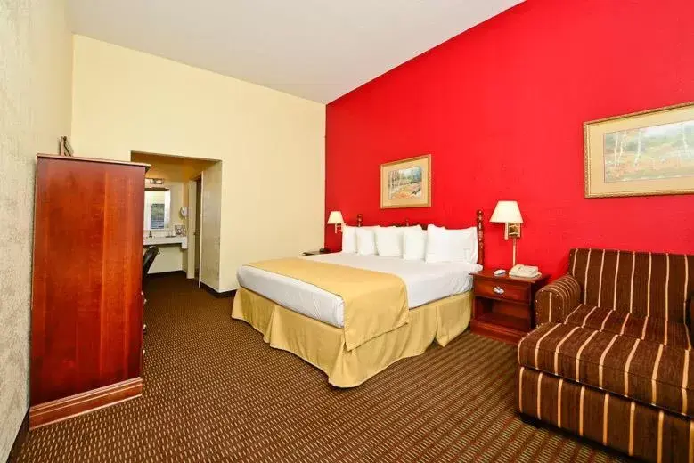 Photo of the whole room, Room Photo in Manchester Heritage Inn & Suites