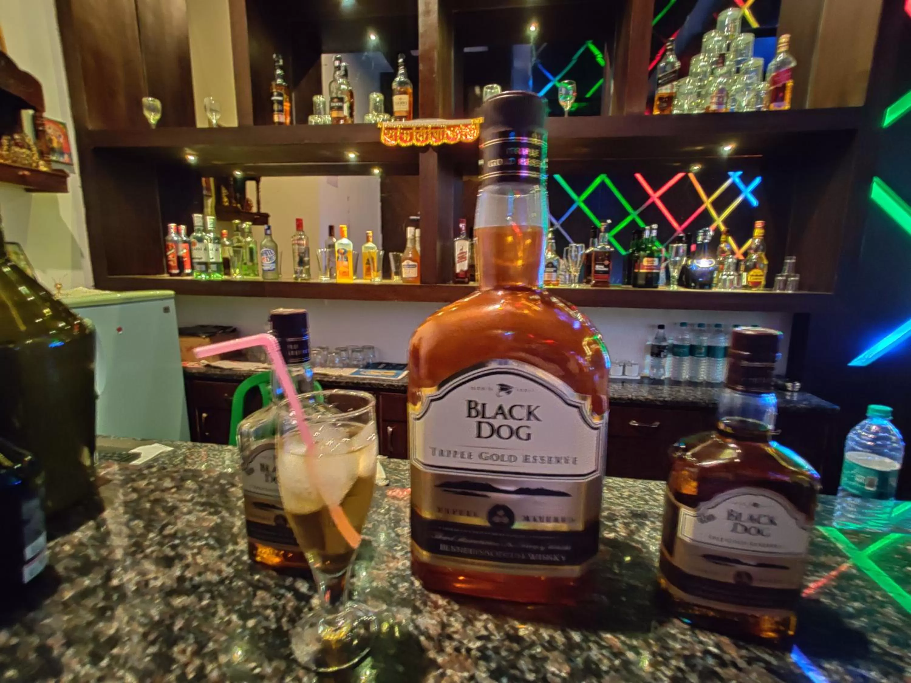 Restaurant/places to eat in Hotel Suktara International