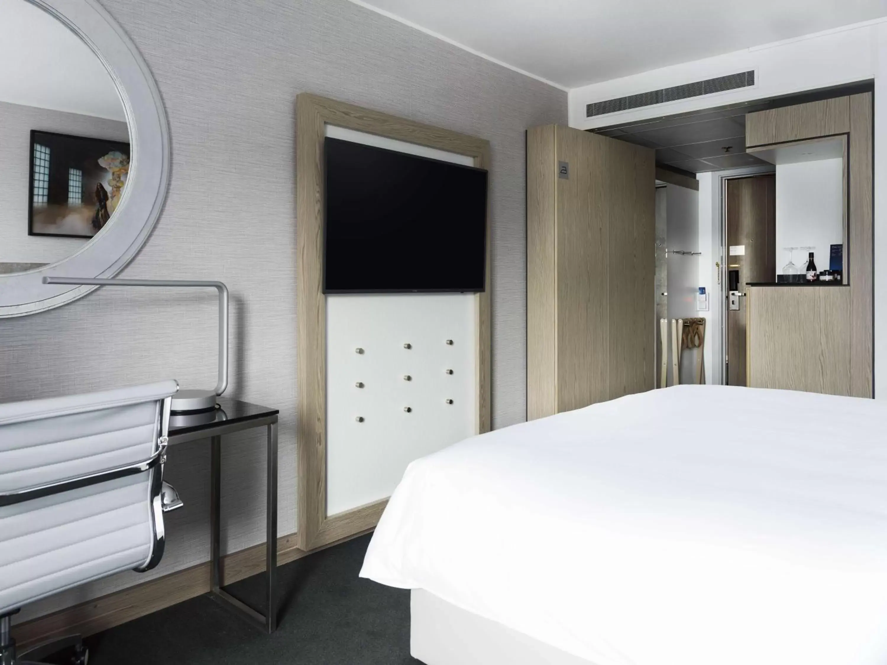 Bedroom, Bed in Radisson Blu Royal Viking Hotel, Stockholm Bedroom, Bed in Radisson Blu Royal Viking Hotel, Stockholm