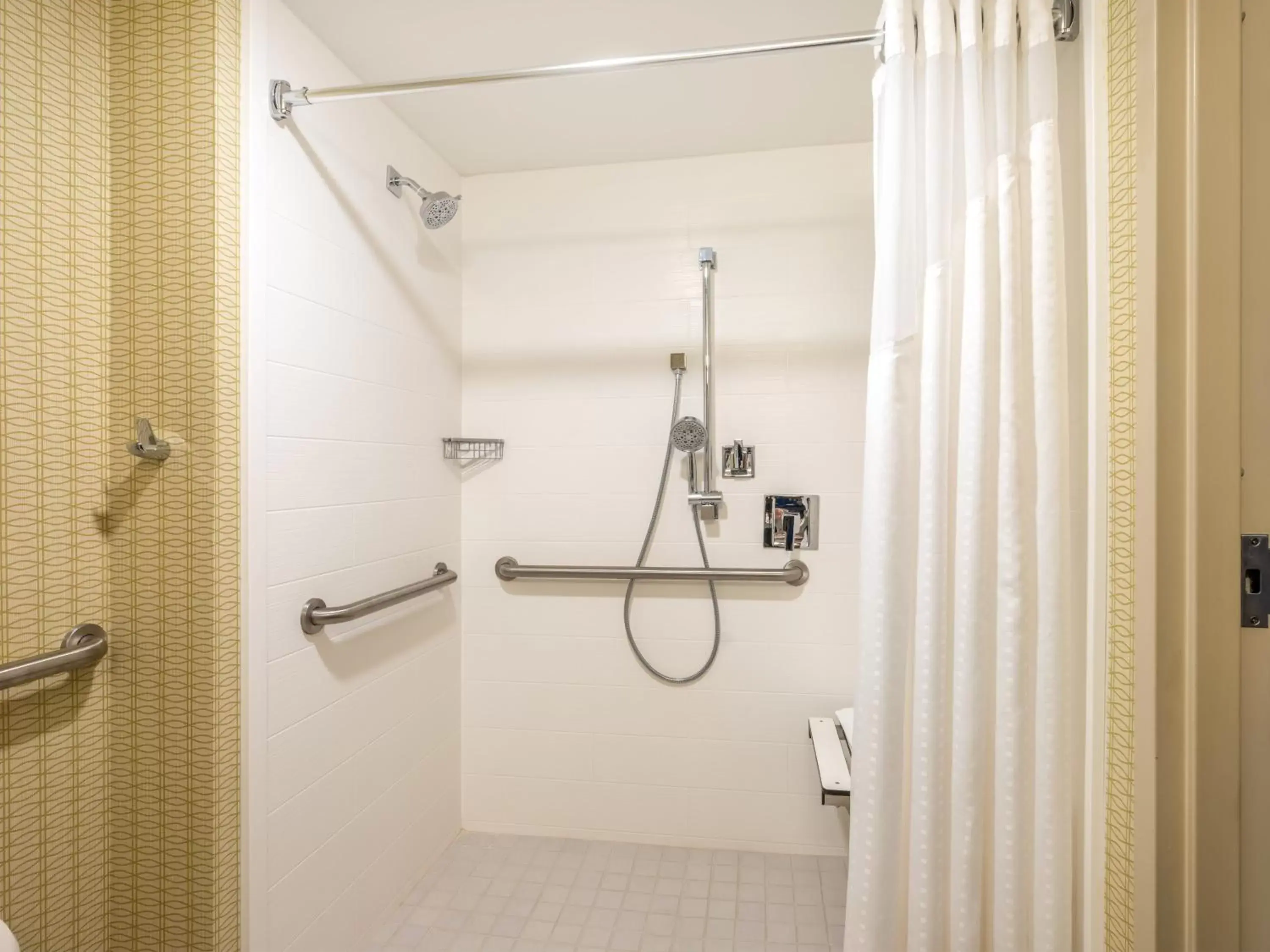 Photo of the whole room, Bathroom in Holiday Inn Greensboro Coliseum, an IHG Hotel