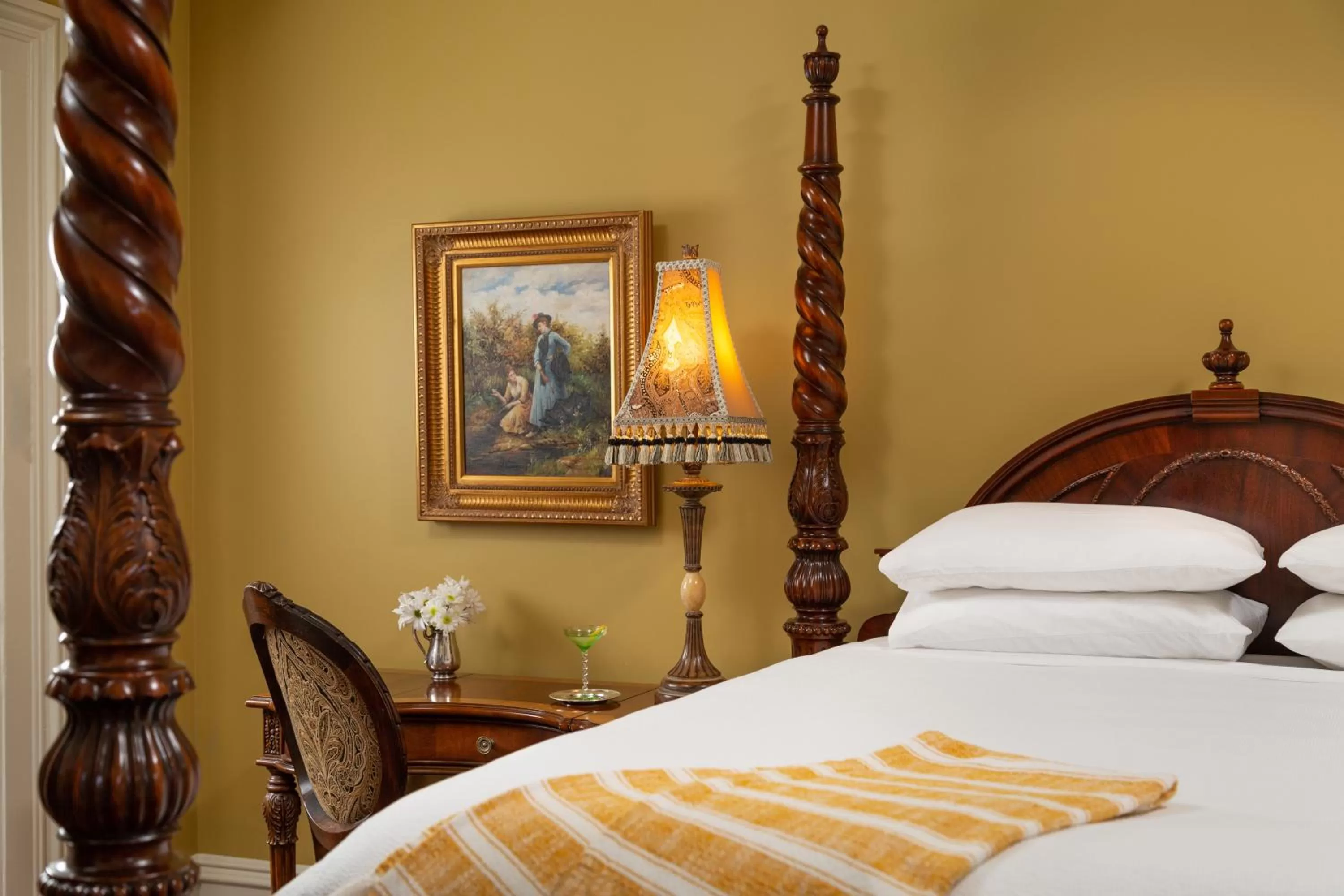 Decorative detail, Bed in The Inn on West Liberty