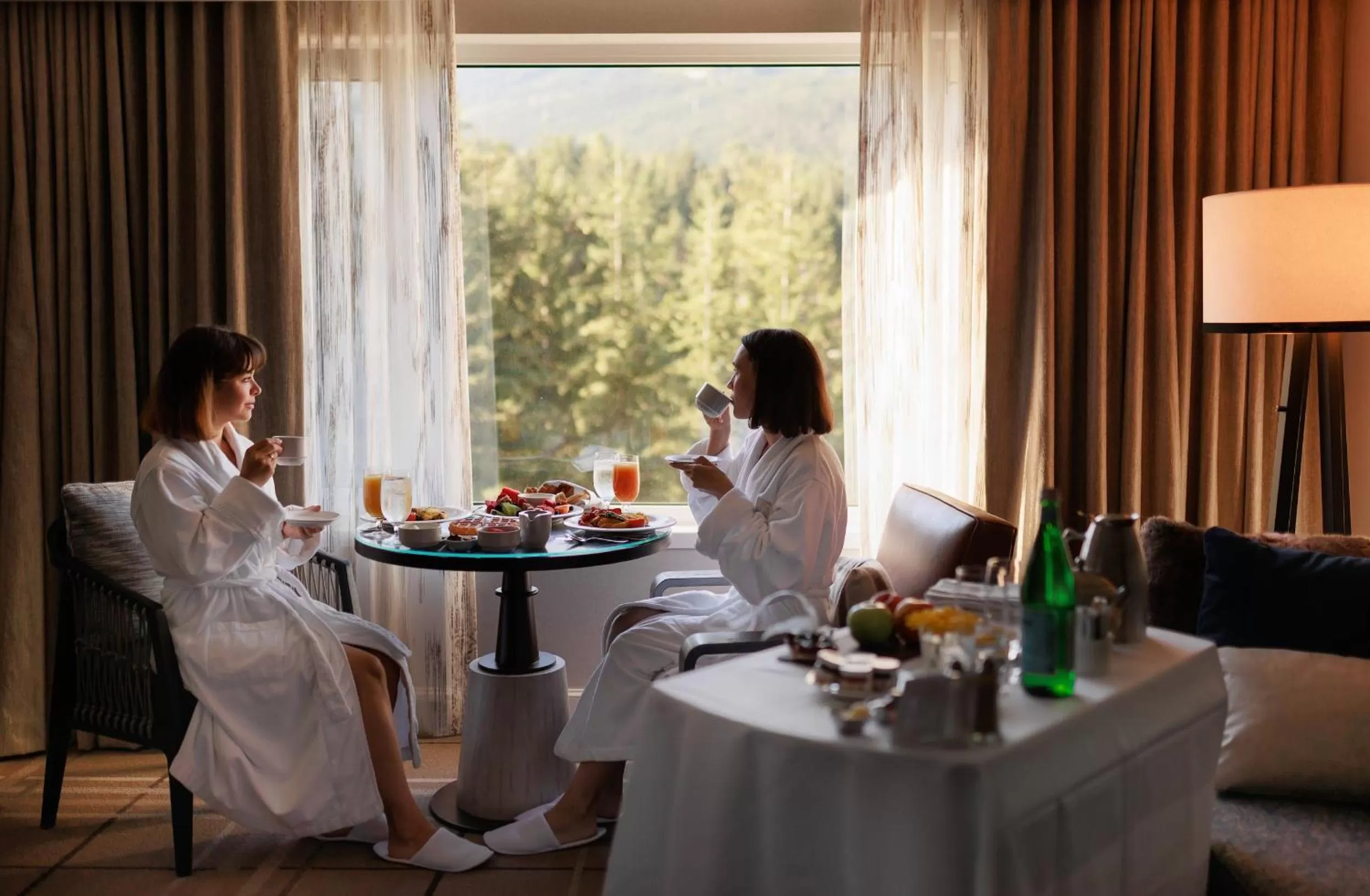 Food and drinks in Fairmont Chateau Whistler