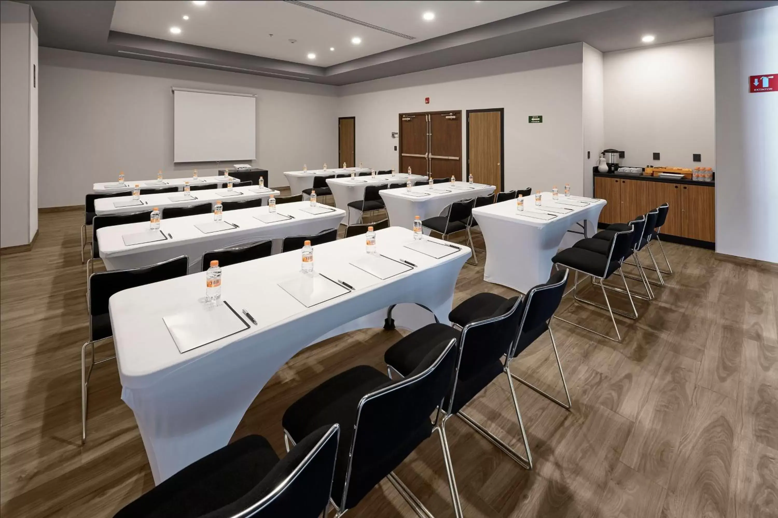 Meeting/conference room in City Express Plus by Marriott Tijuana