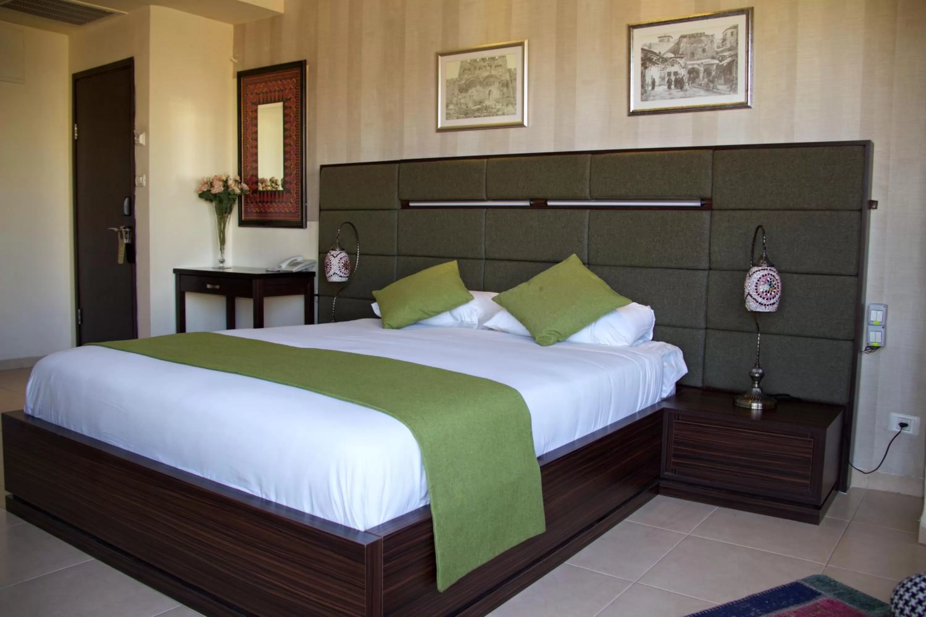 Photo of the whole room, Bed in National Hotel - Jerusalem