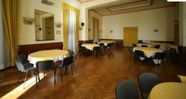 Restaurant/places to eat in Hotel Mediterranee