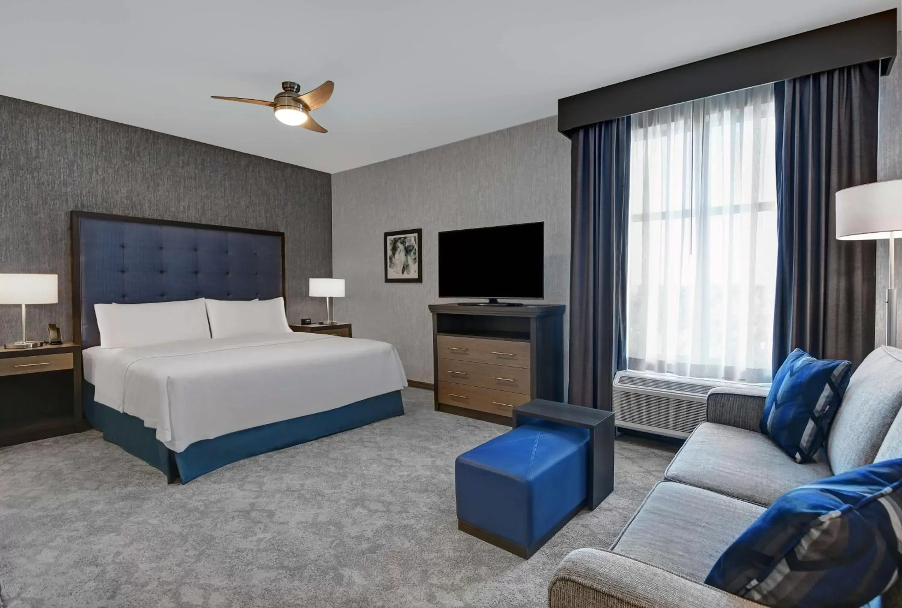 Bedroom in Homewood Suites By Hilton Edison Woodbridge, NJ