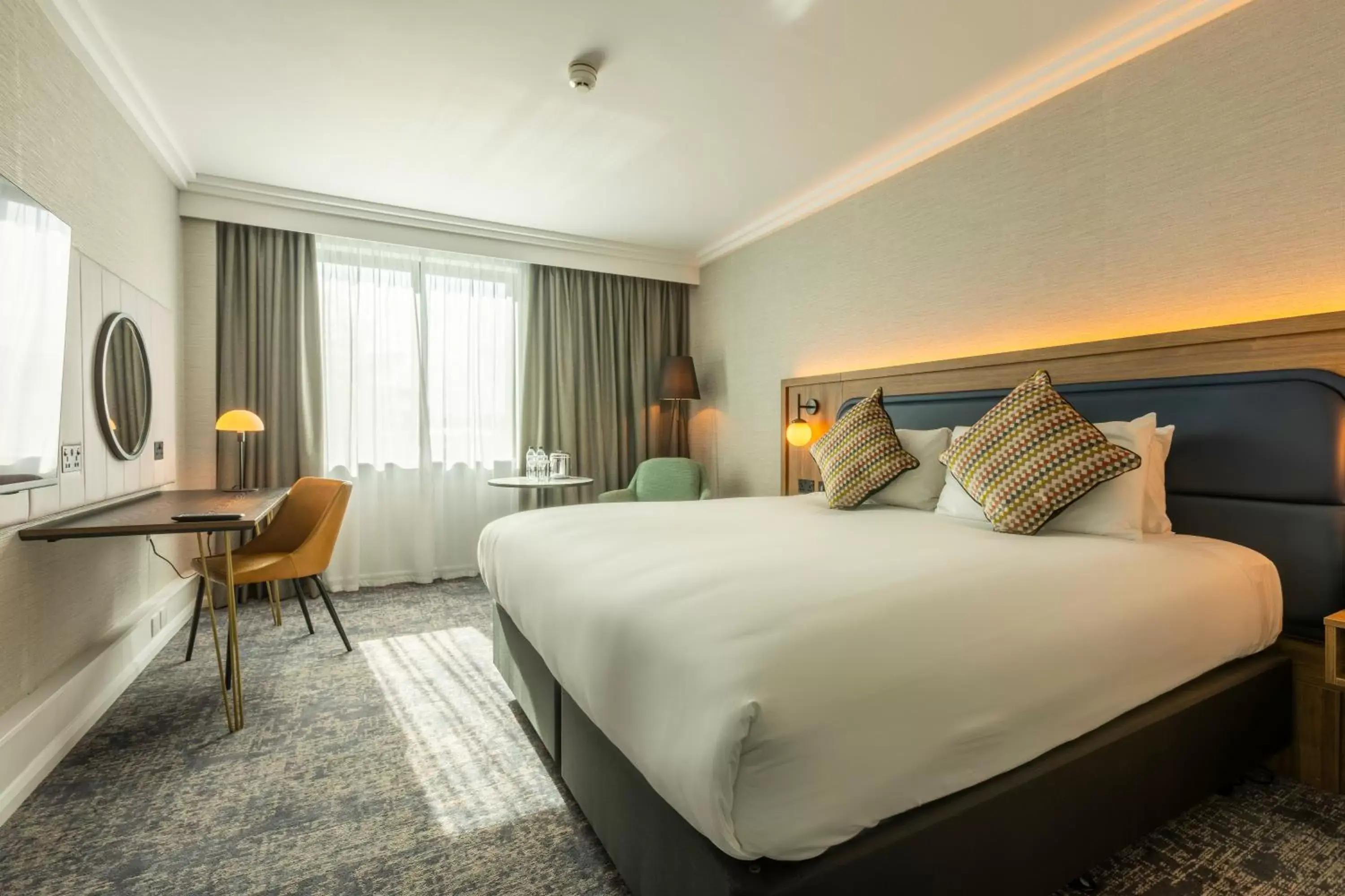 Bedroom, Bed in Crowne Plaza Birmingham NEC by IHG Bedroom, Bed in Crowne Plaza Birmingham NEC by IHG