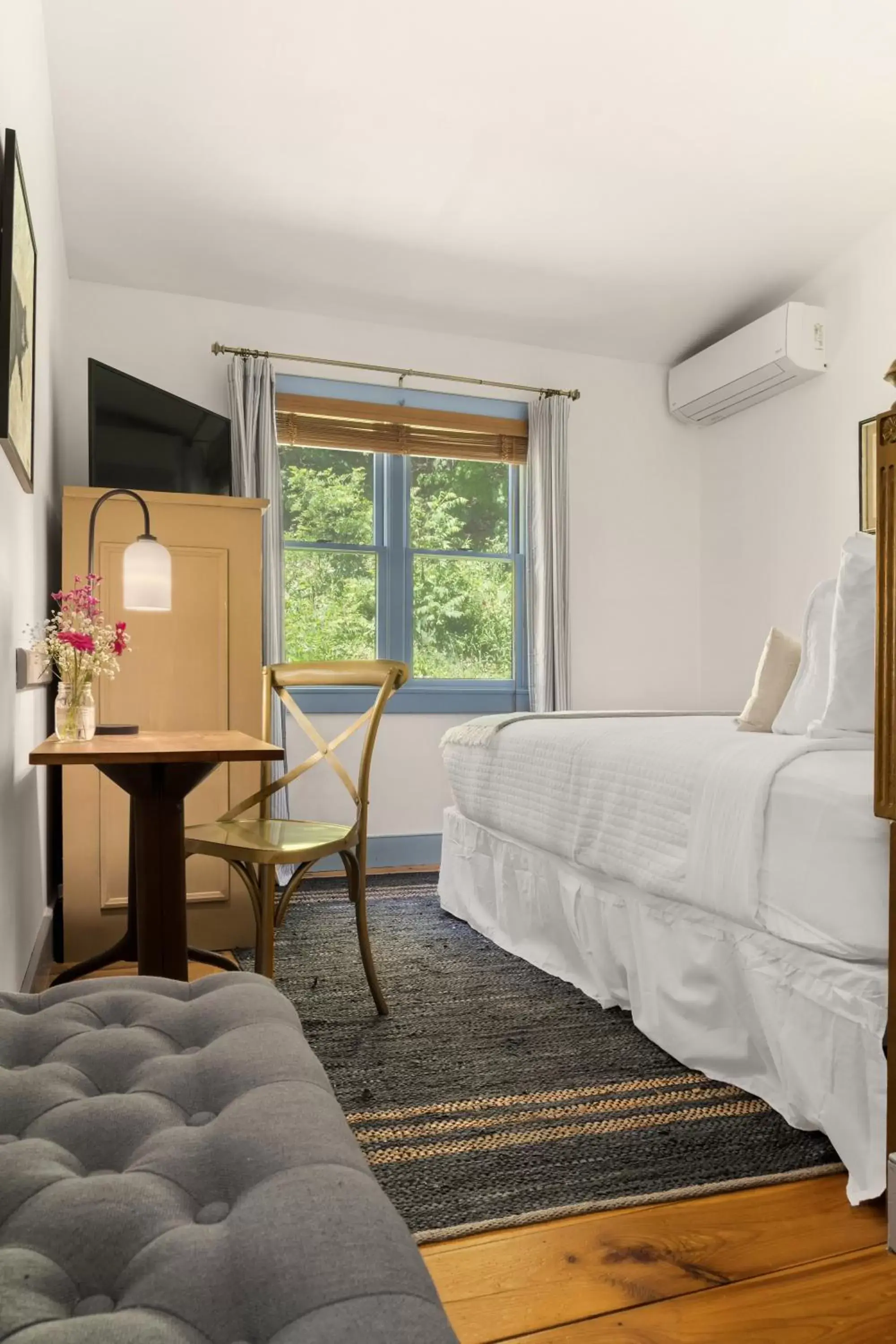 Bedroom, Bed in Inn at Silver Maple Farm