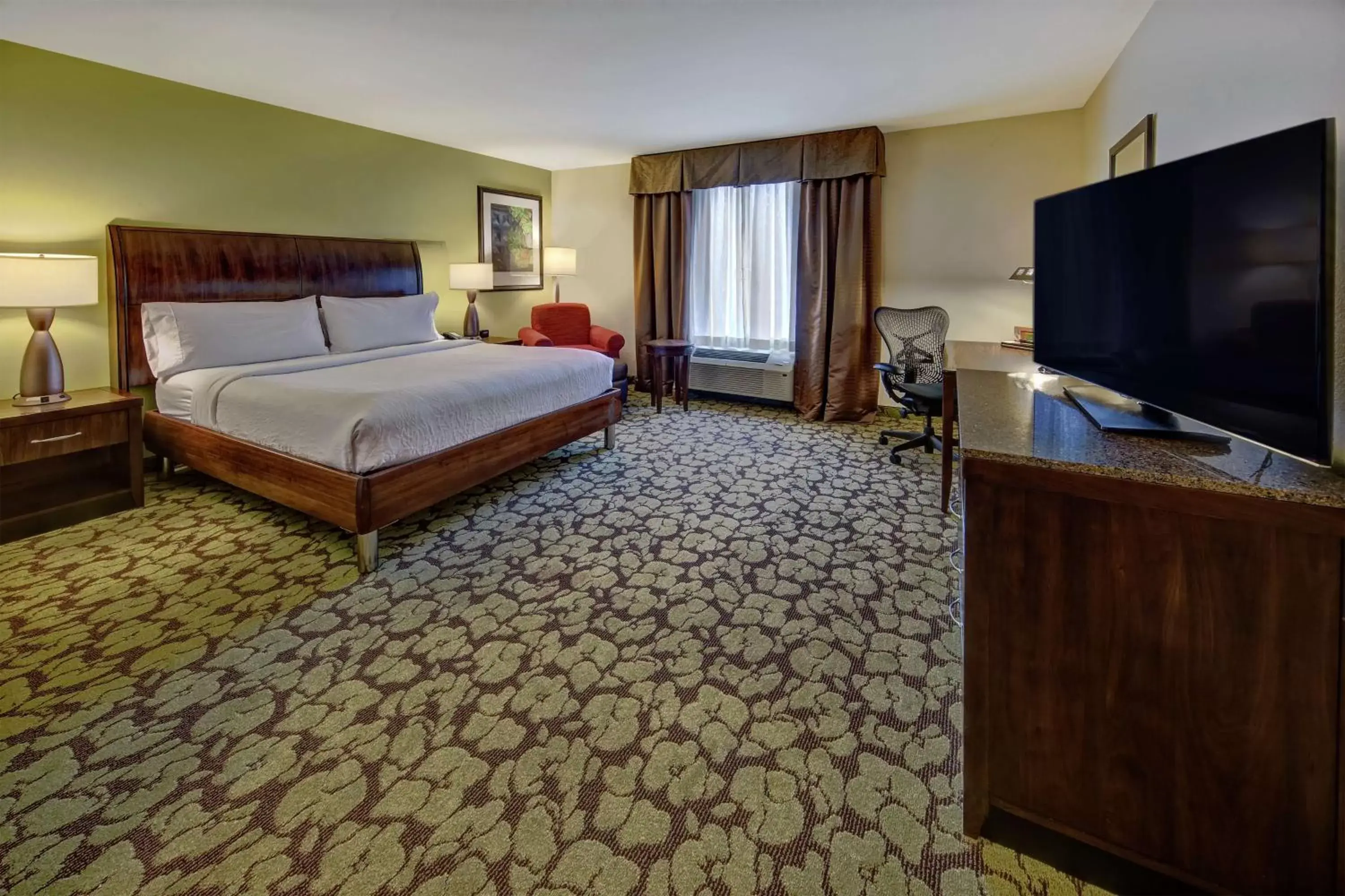 Bedroom, Bed in Hilton Garden Inn Memphis/Wolfchase Galleria