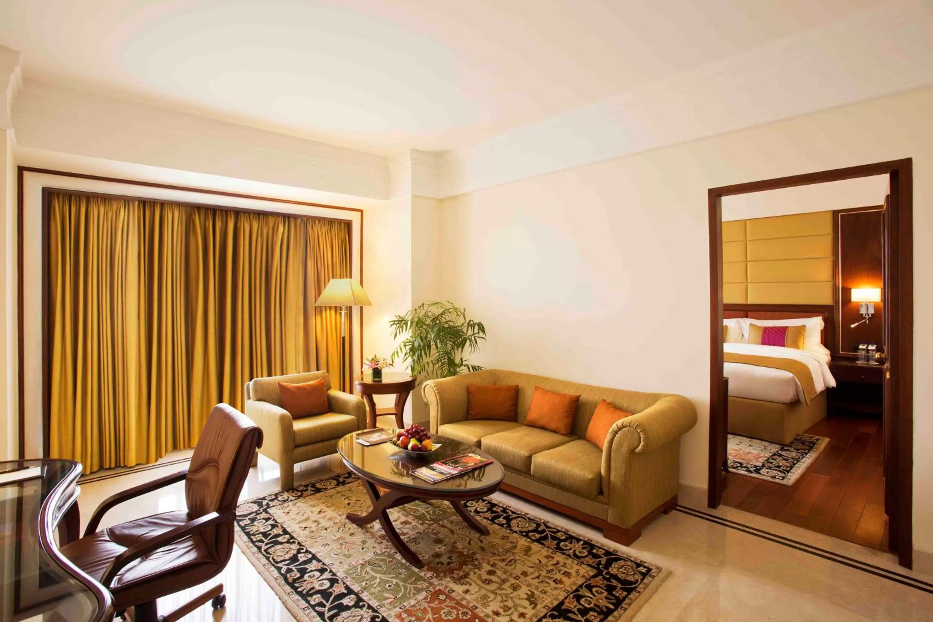 Living room, Bed in Eros Hotel New Delhi, Nehru Place