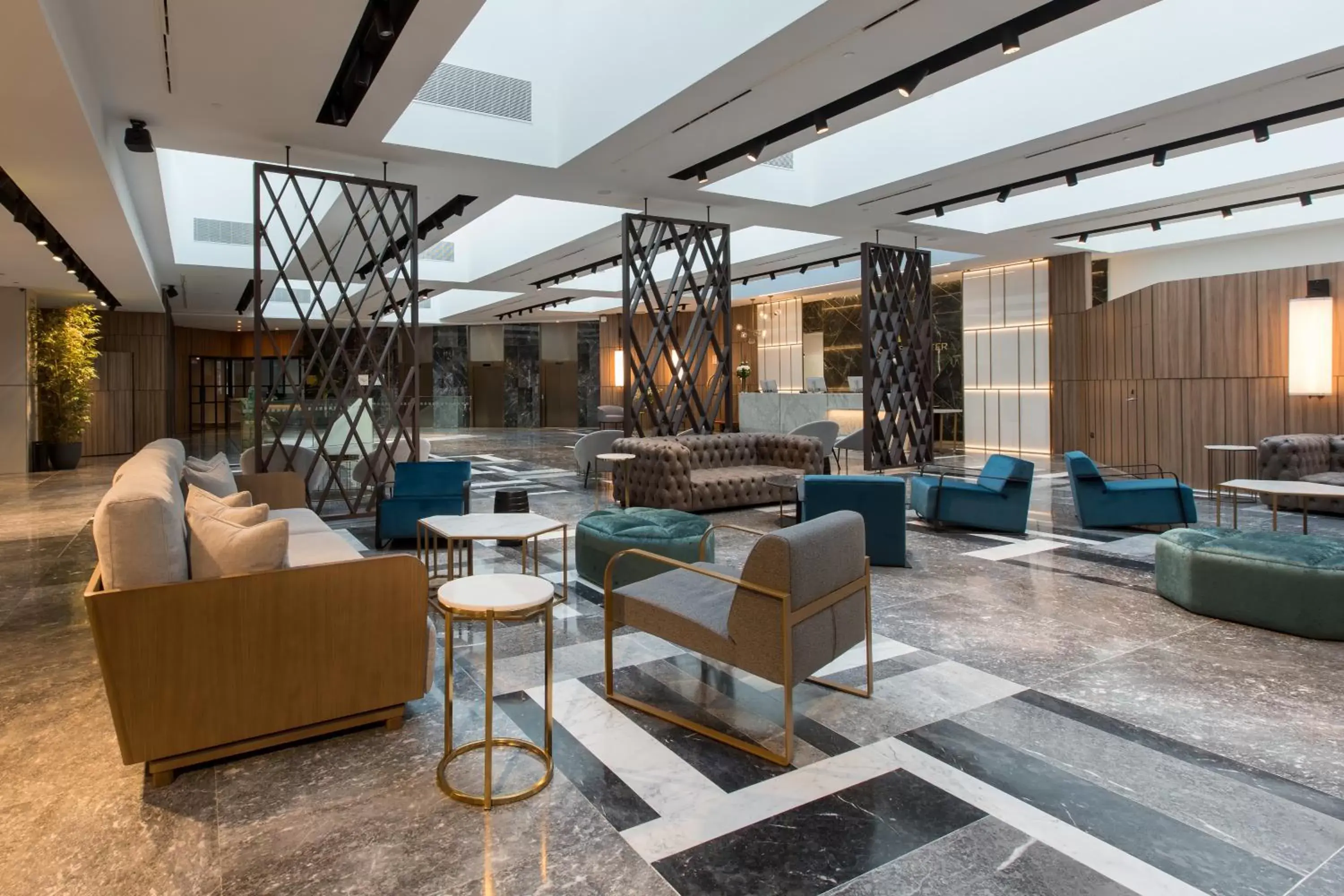 Lobby or reception in Hotel Giralda Center