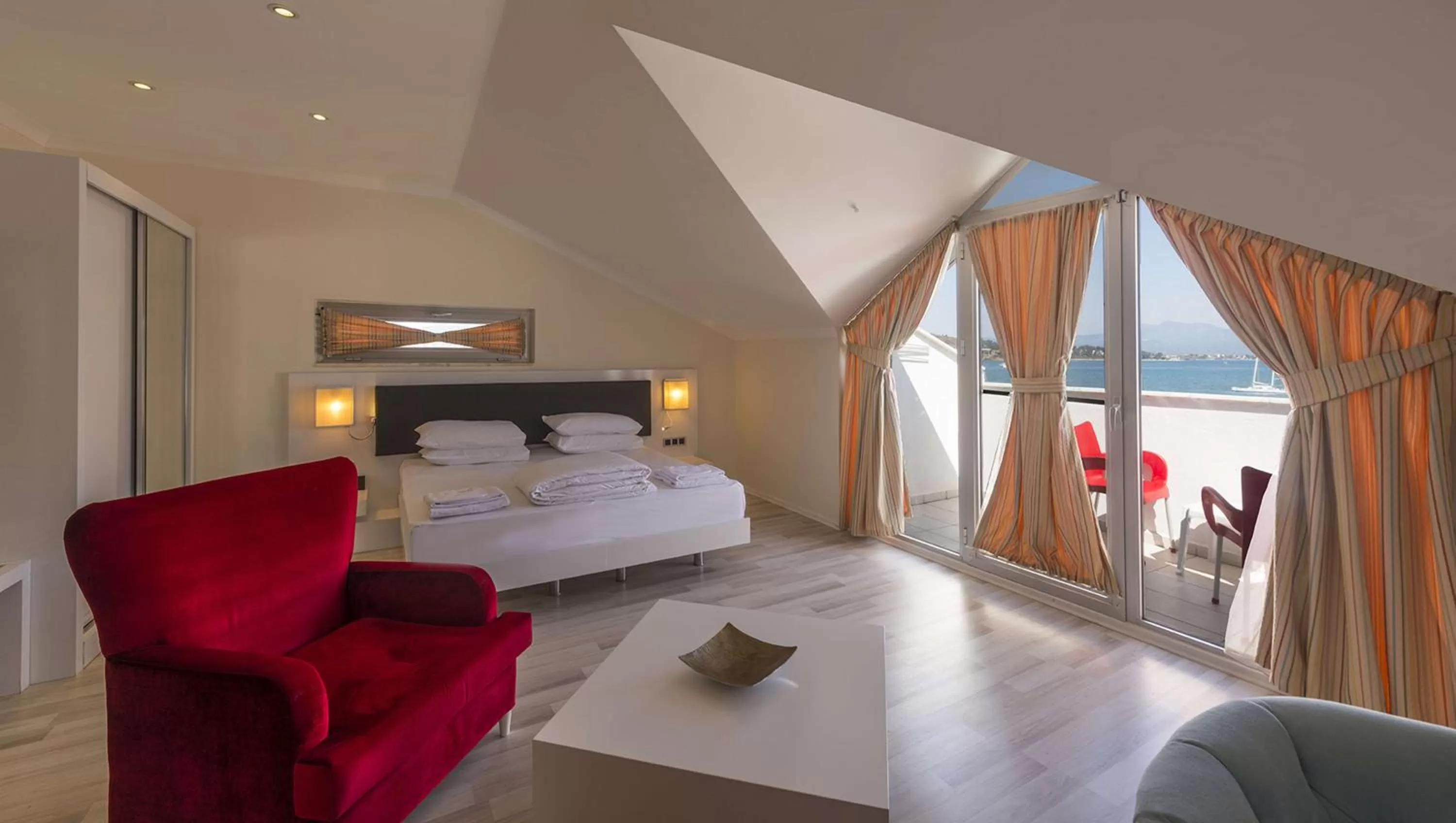 Bed in Orka Boutique Hotel