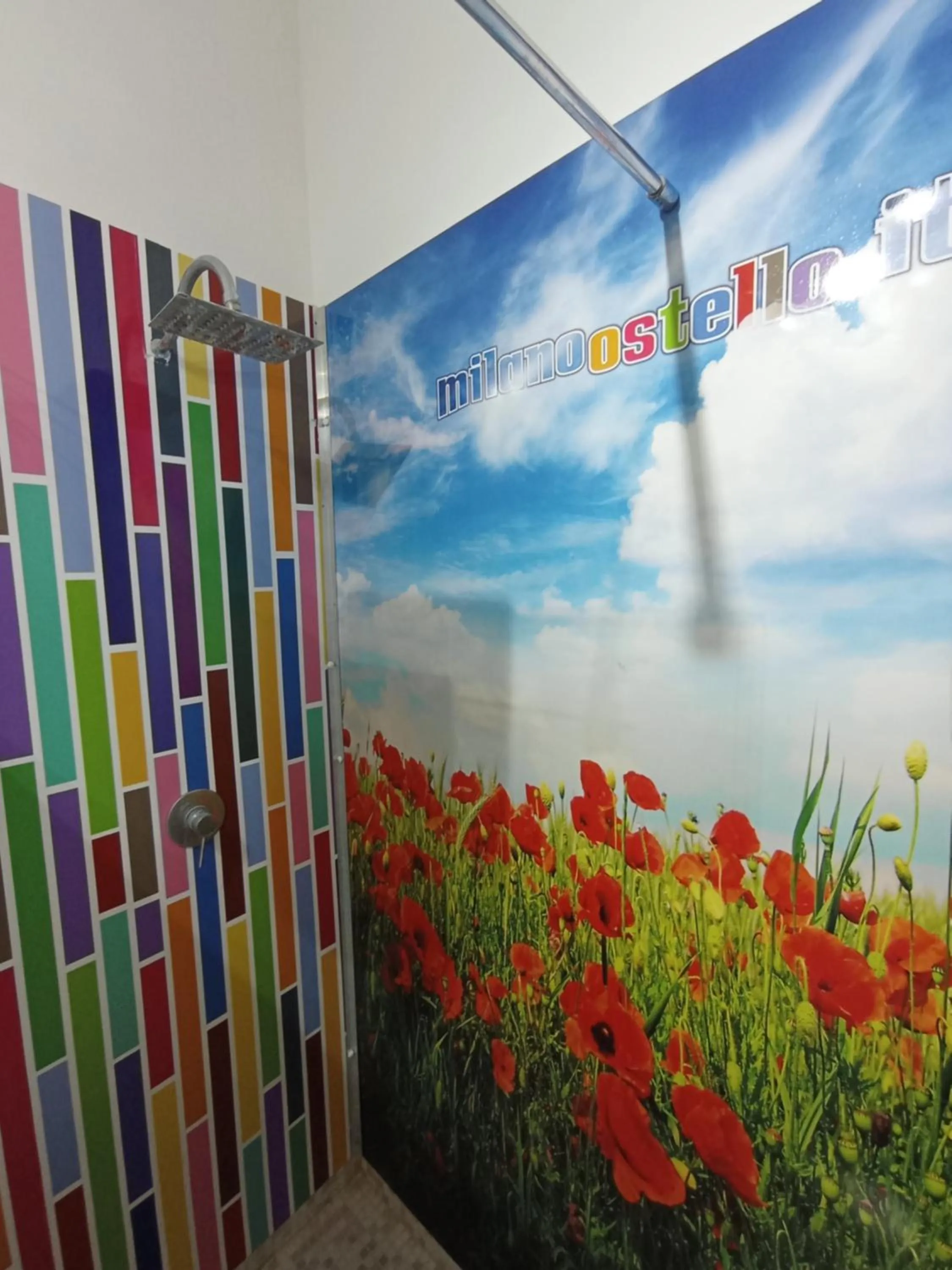 Shower in Milano Ostello