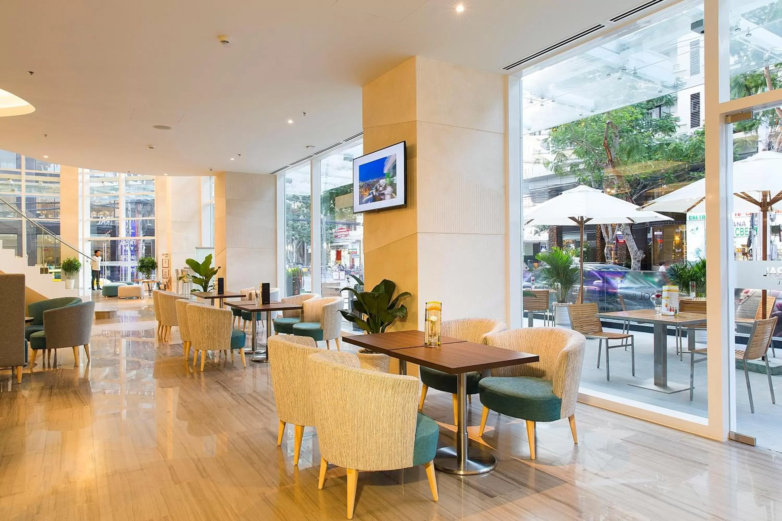 Lobby or reception, Restaurant/Places to Eat in Liberty Central Nha Trang Hotel