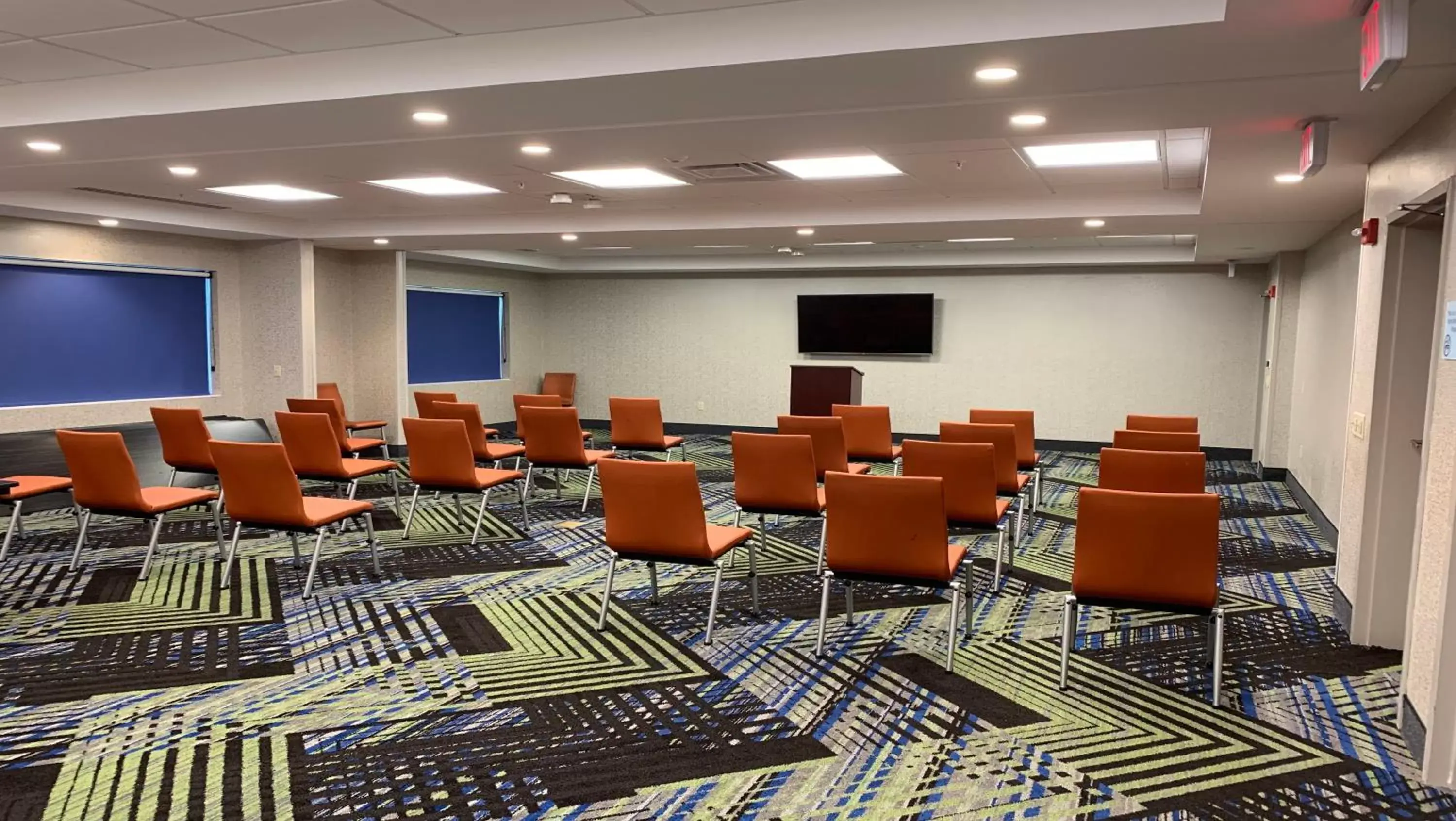 Meeting/conference room in Holiday Inn Express & Suites - Middletown, an IHG Hotel