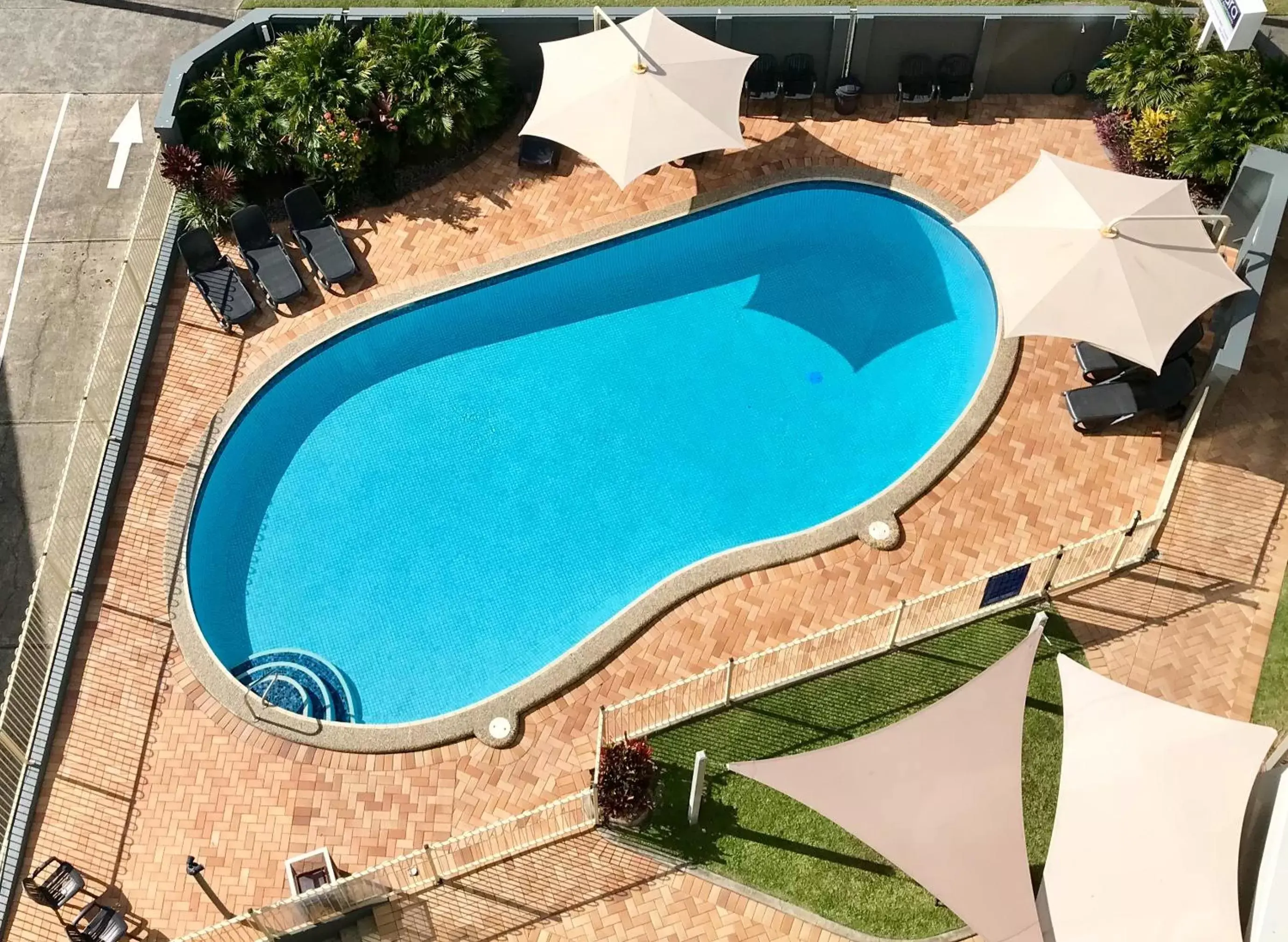 Pool View in Solnamara Beachfront Apartments