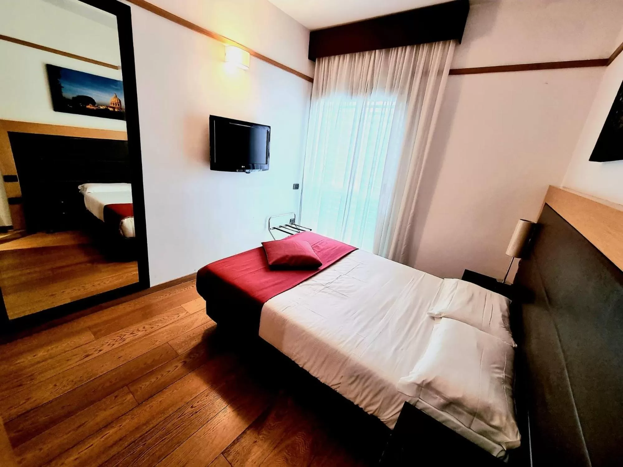 Bedroom, Bed in Ginevra Palace Hotel