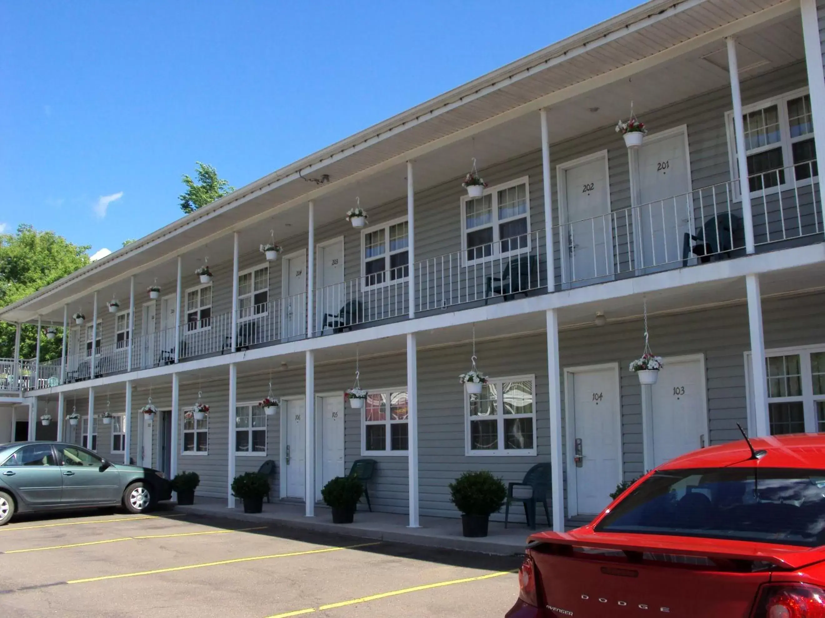 Facade/entrance, Property Building in Midtown Motel & Suites