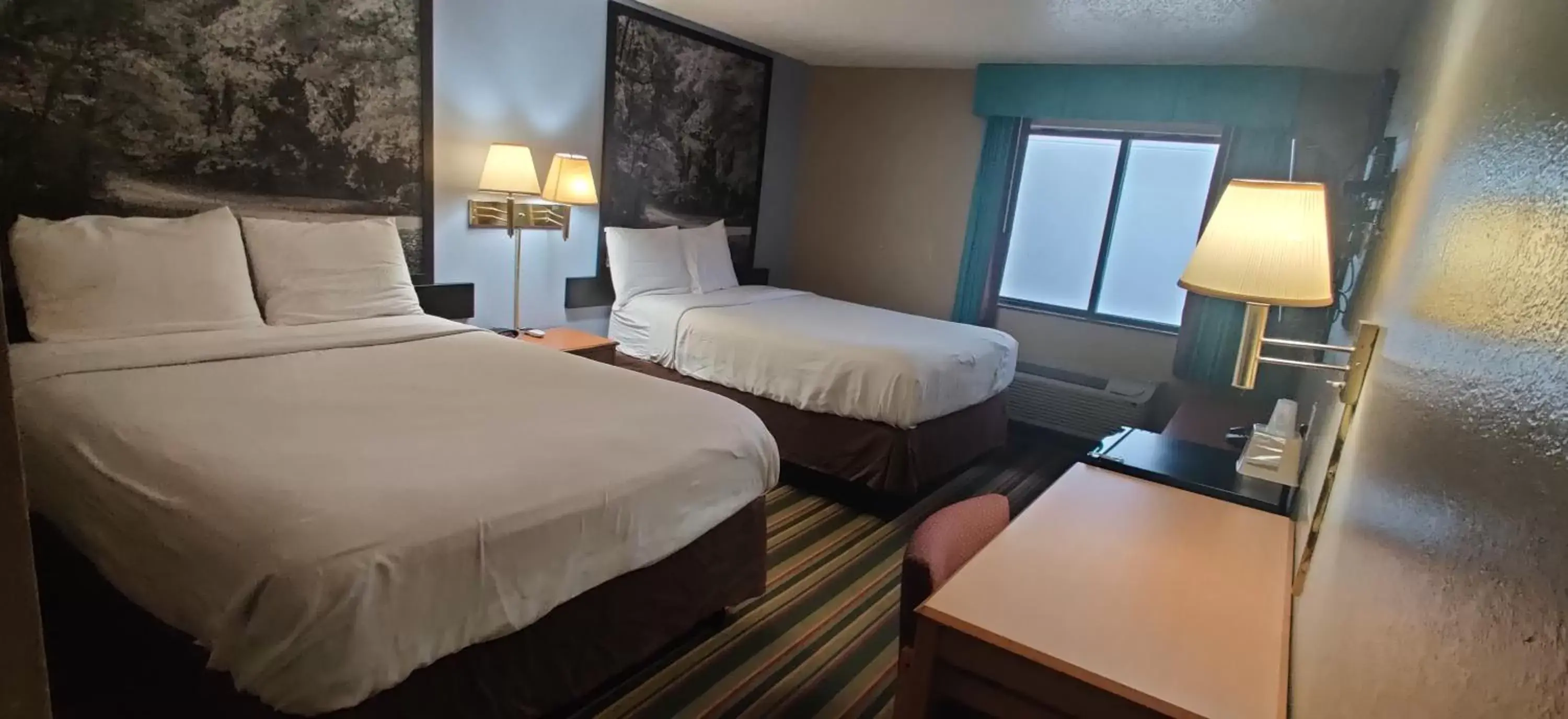 Queen Room with Two Queen Beds - Smoking in Super 8 by Wyndham Champaign