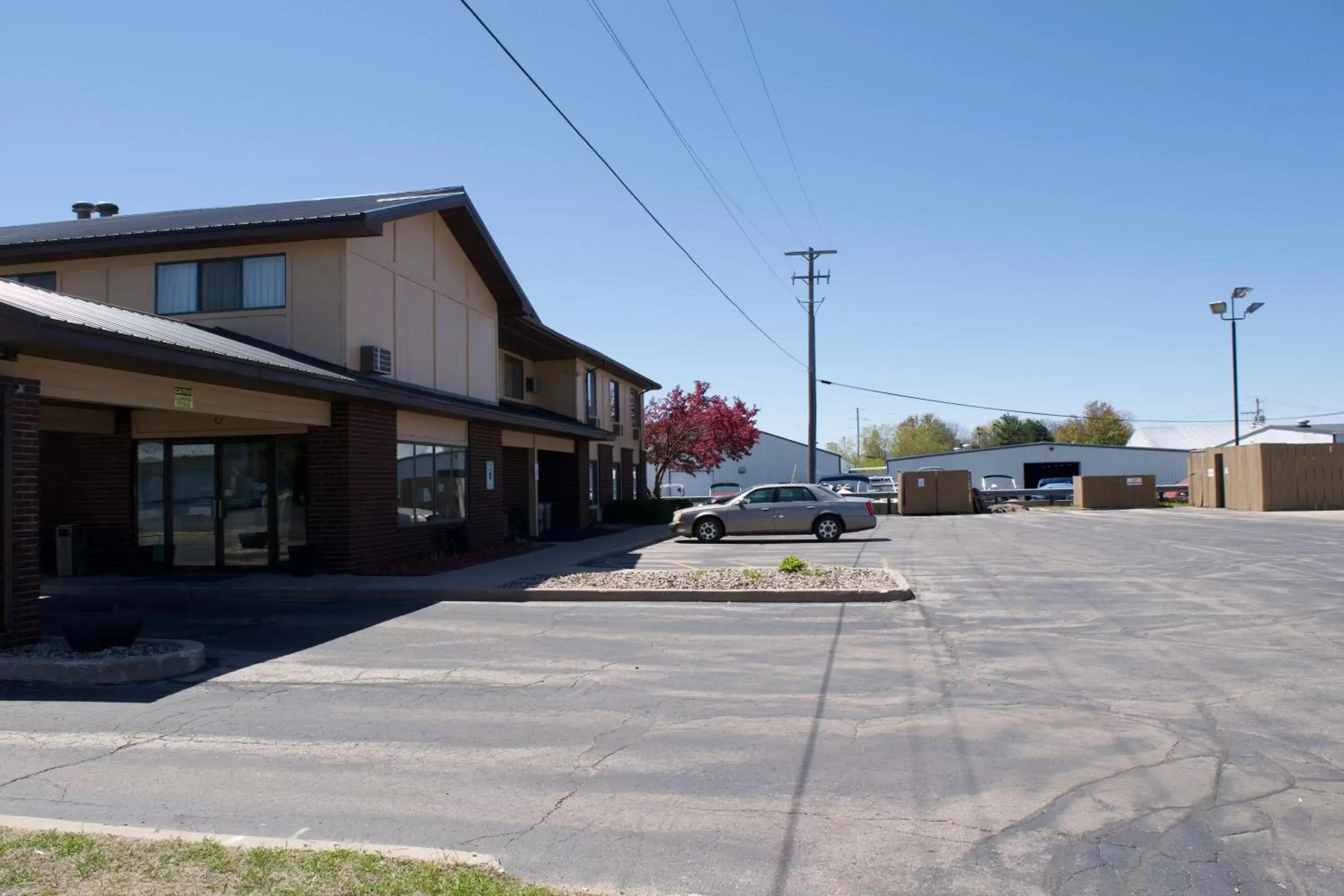 Property building in AmeriVu Inn and Suites Shawano WI