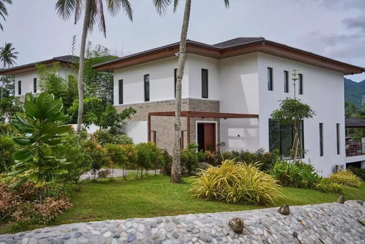 Property Building in The Farm at San Benito Property Building in The Farm at San Benito