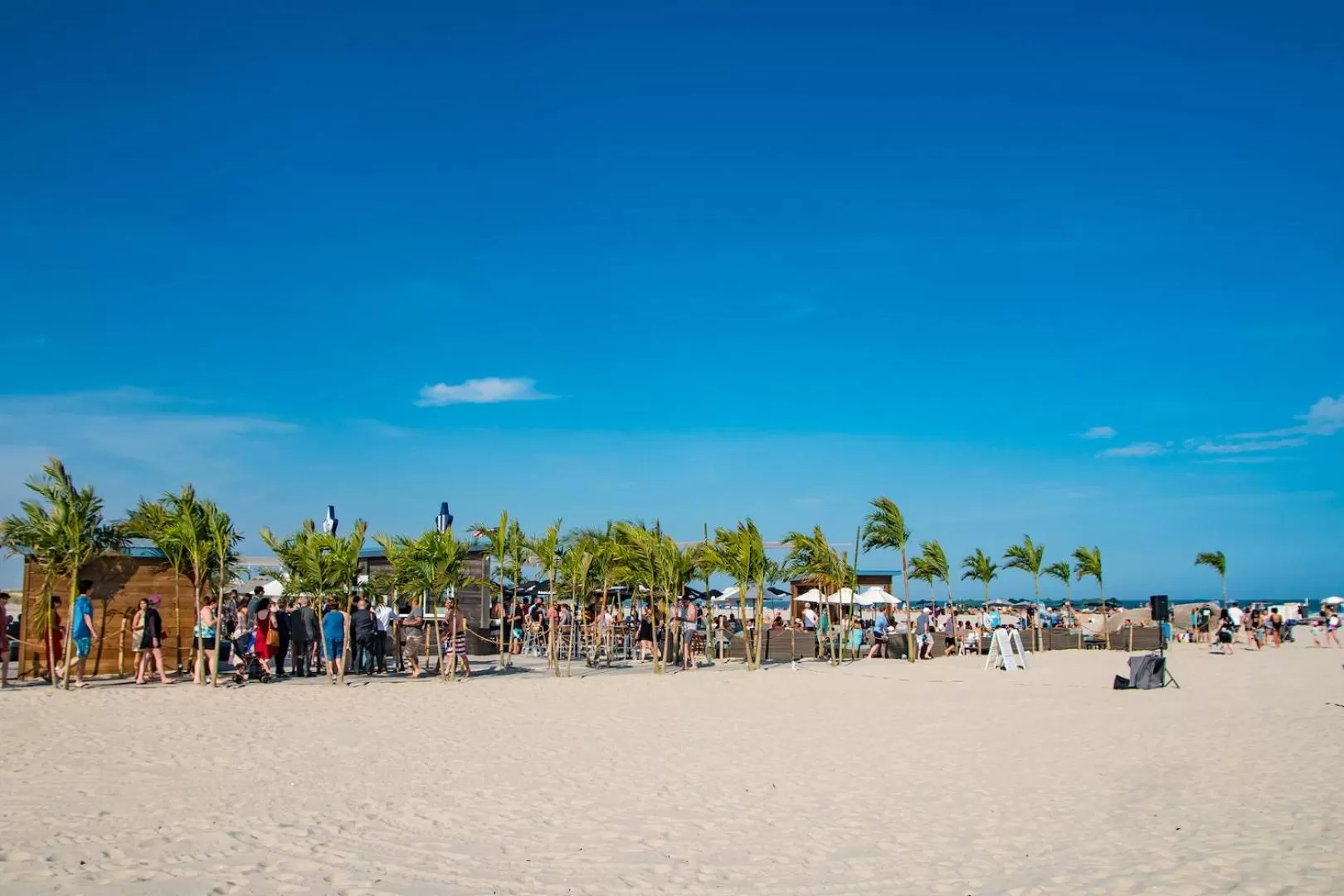 Day in ICONA Diamond Beach