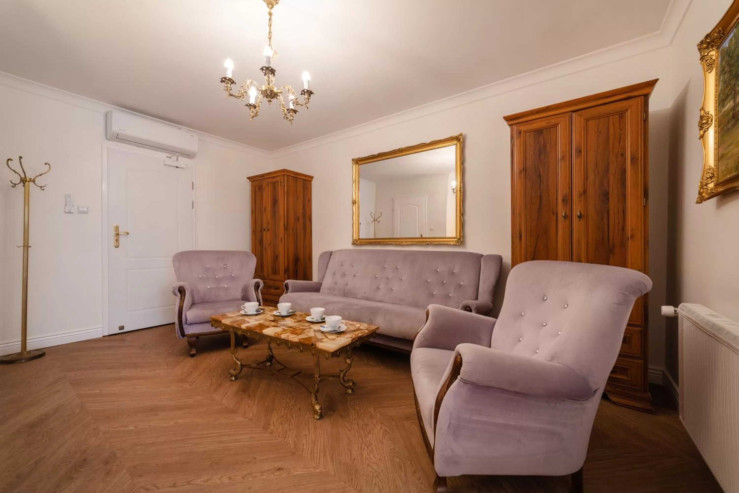 Living room in Pensjonat & Restauracja Admirał