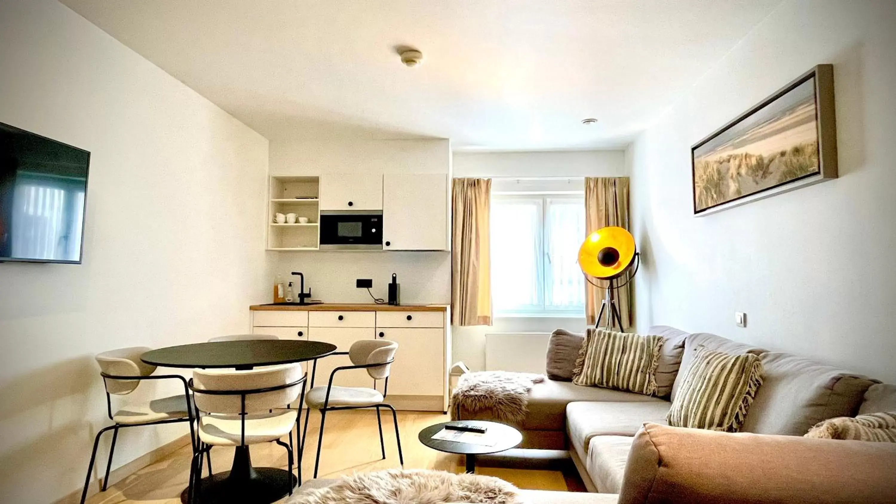 Family Studio in Boutique Hotel 'Hof ter Duinen' Family Studio in Boutique Hotel 'Hof ter Duinen'