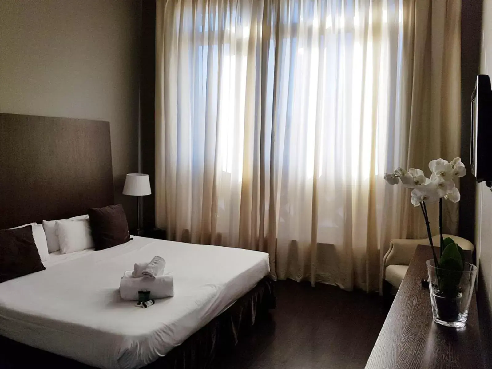 Photo of the whole room, Bed in Hotel Ramblas Internacional