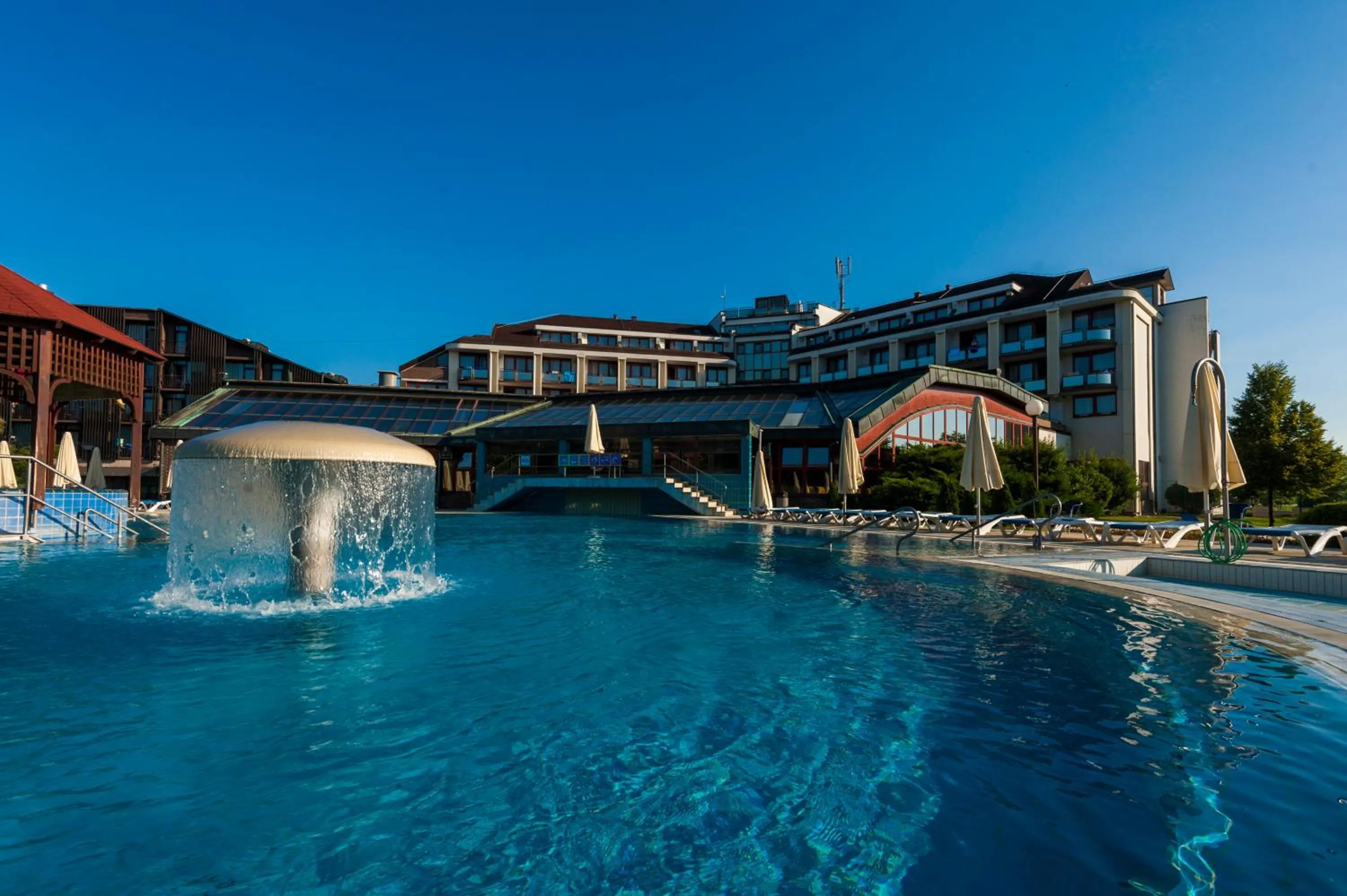 Swimming pool in Hotel Ajda - Terme 3000 - Sava Hotels & Resorts