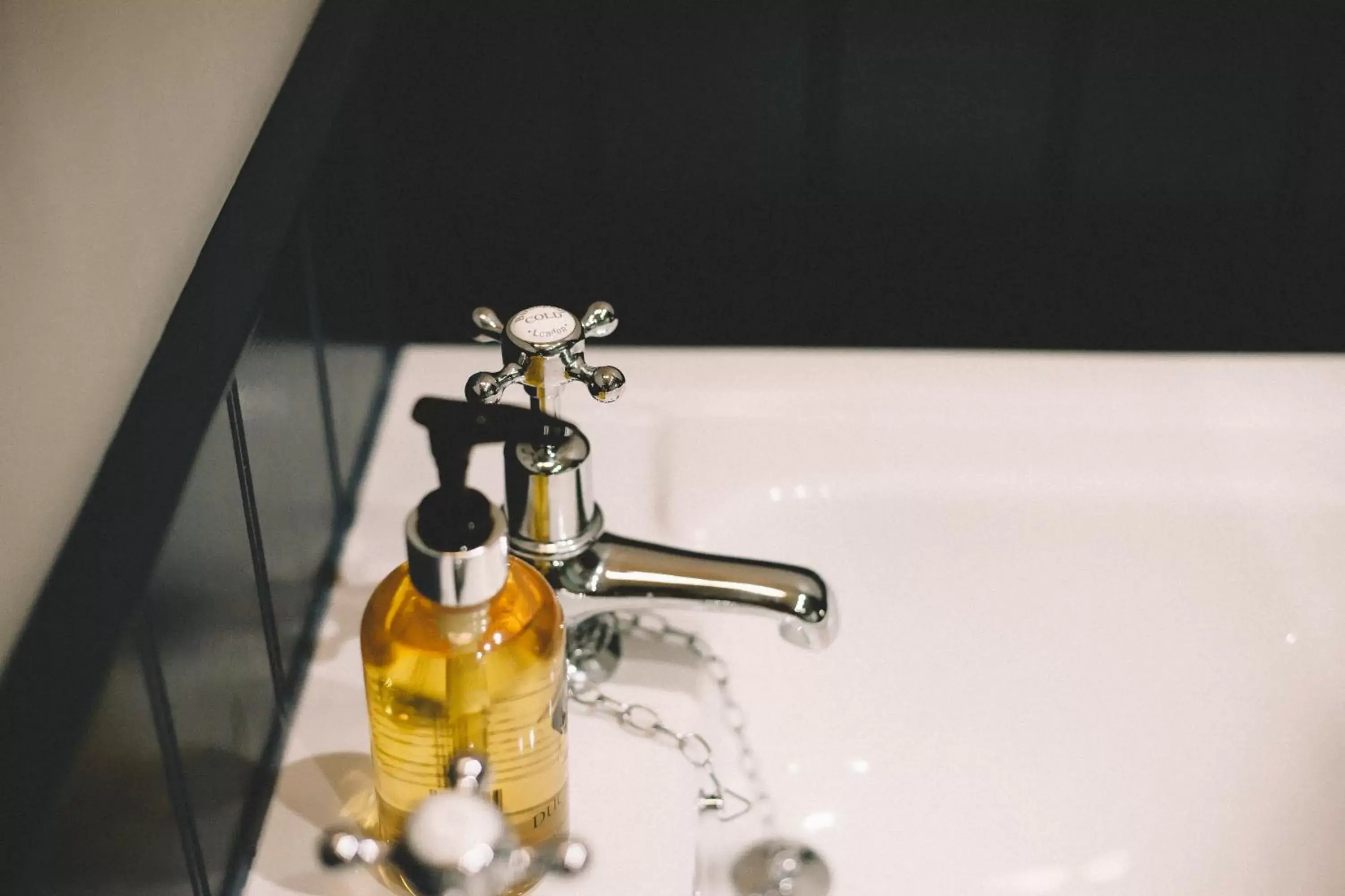 Bathroom, Coffee/Tea Facilities in The Stag at Stow