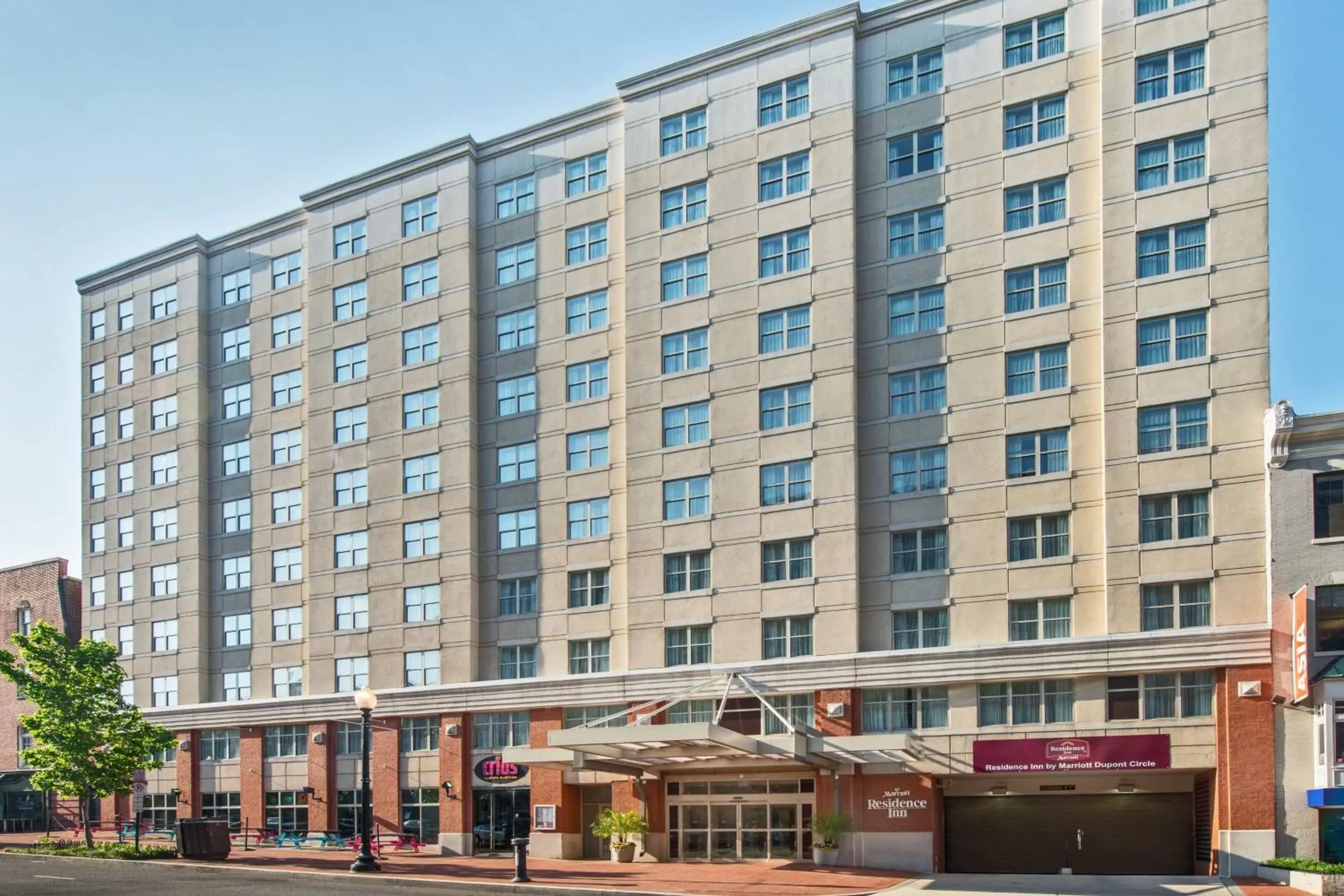 Property Building in Residence Inn Washington, DC / Dupont Circle