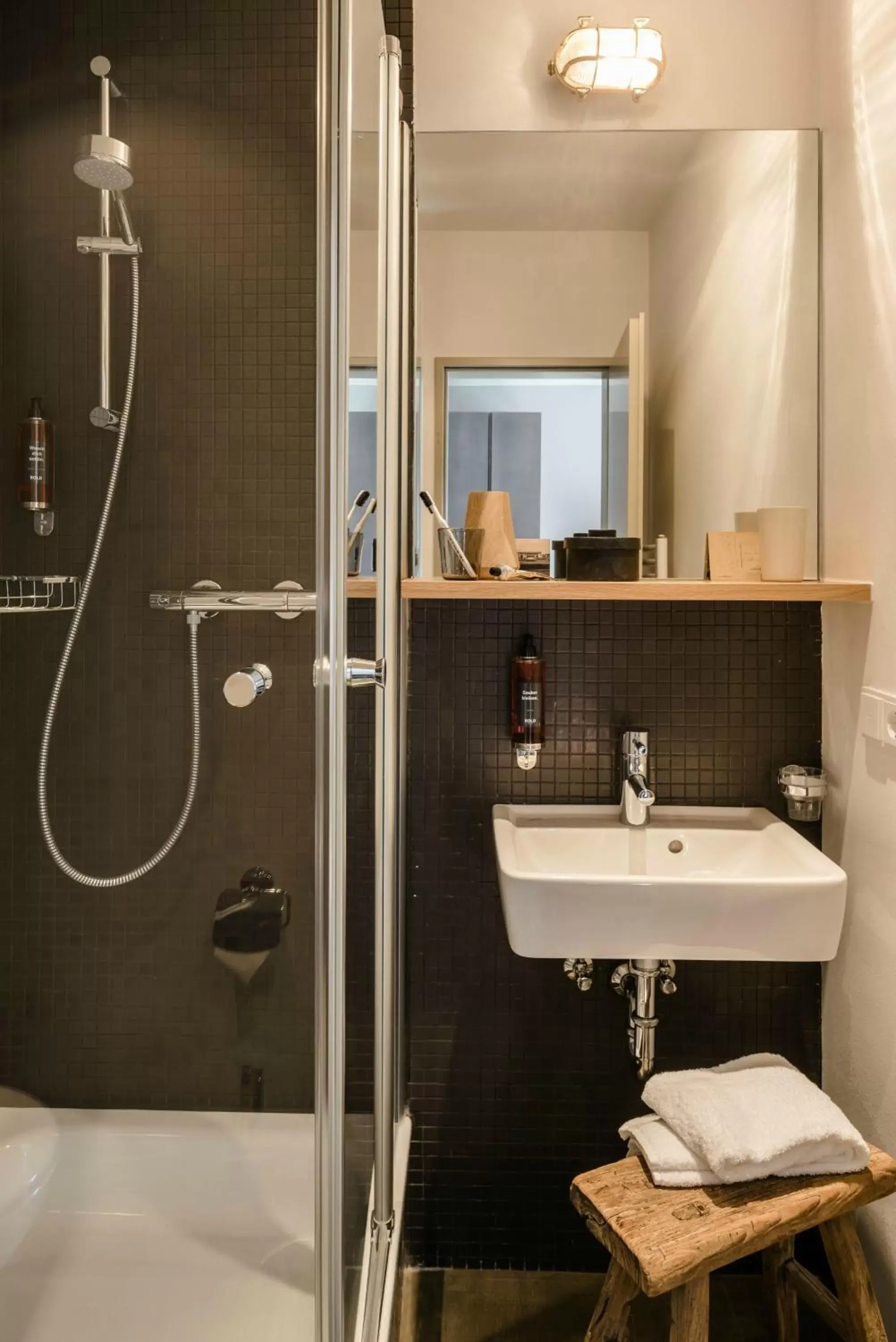 Bathroom in Bold Hotel Frankfurt Messe