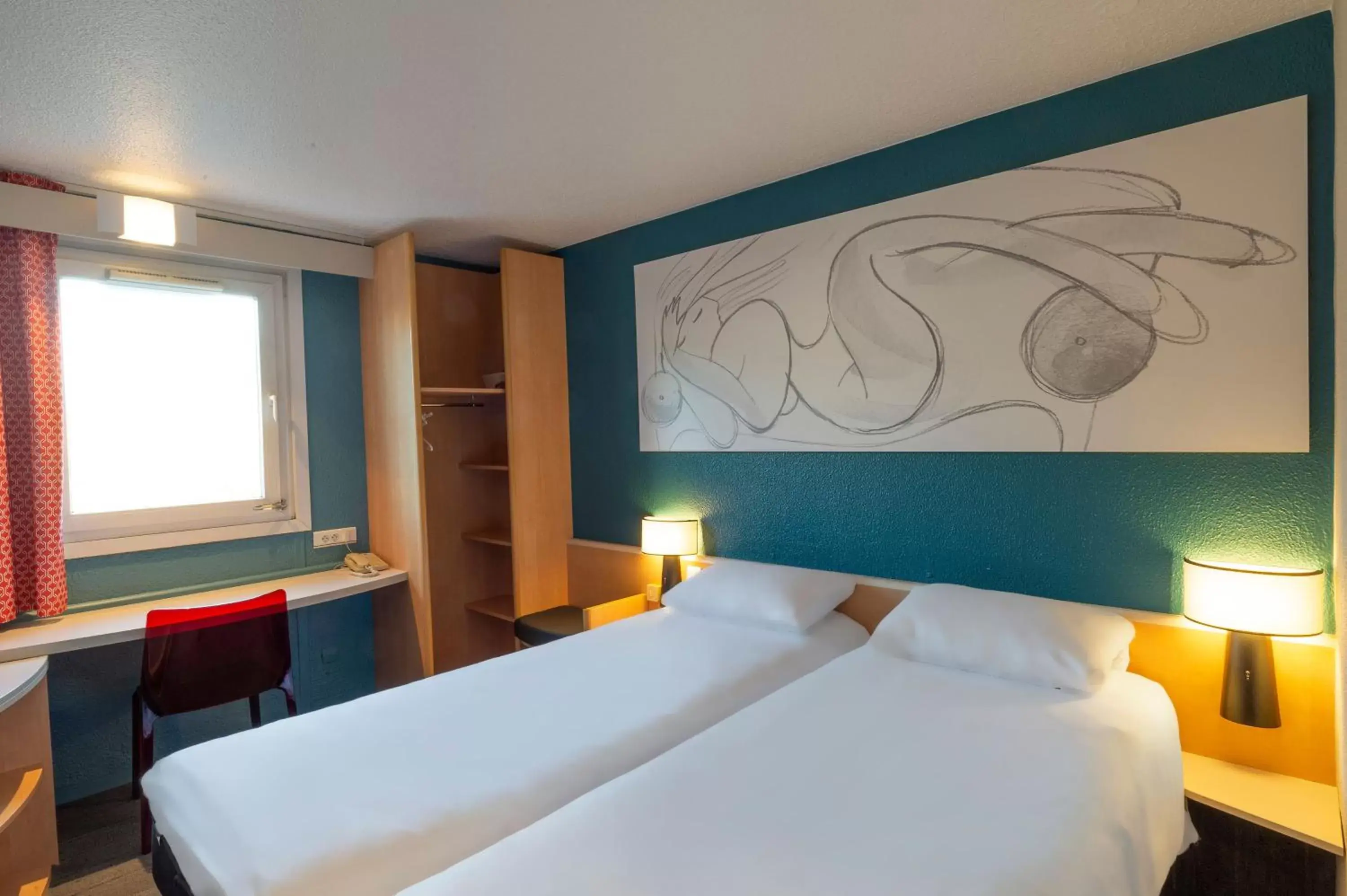 Bedroom, Bed in ibis Lille Villeneuve-d'Ascq Grand Stade