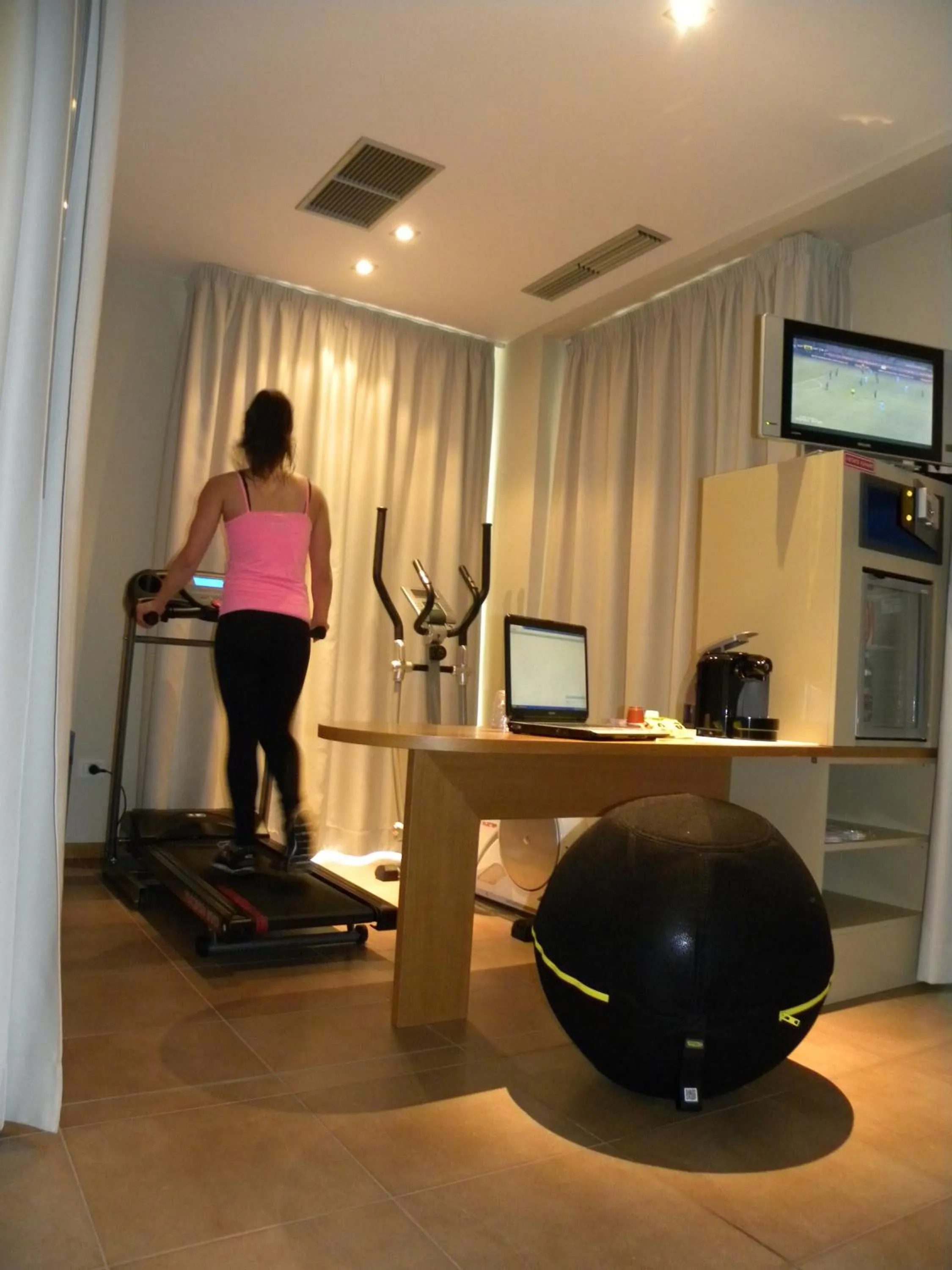 Fitness centre/facilities in Tatì Hotel