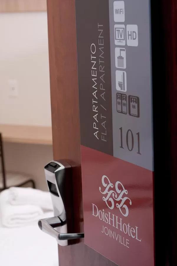 Property logo or sign in Hotel Dois H