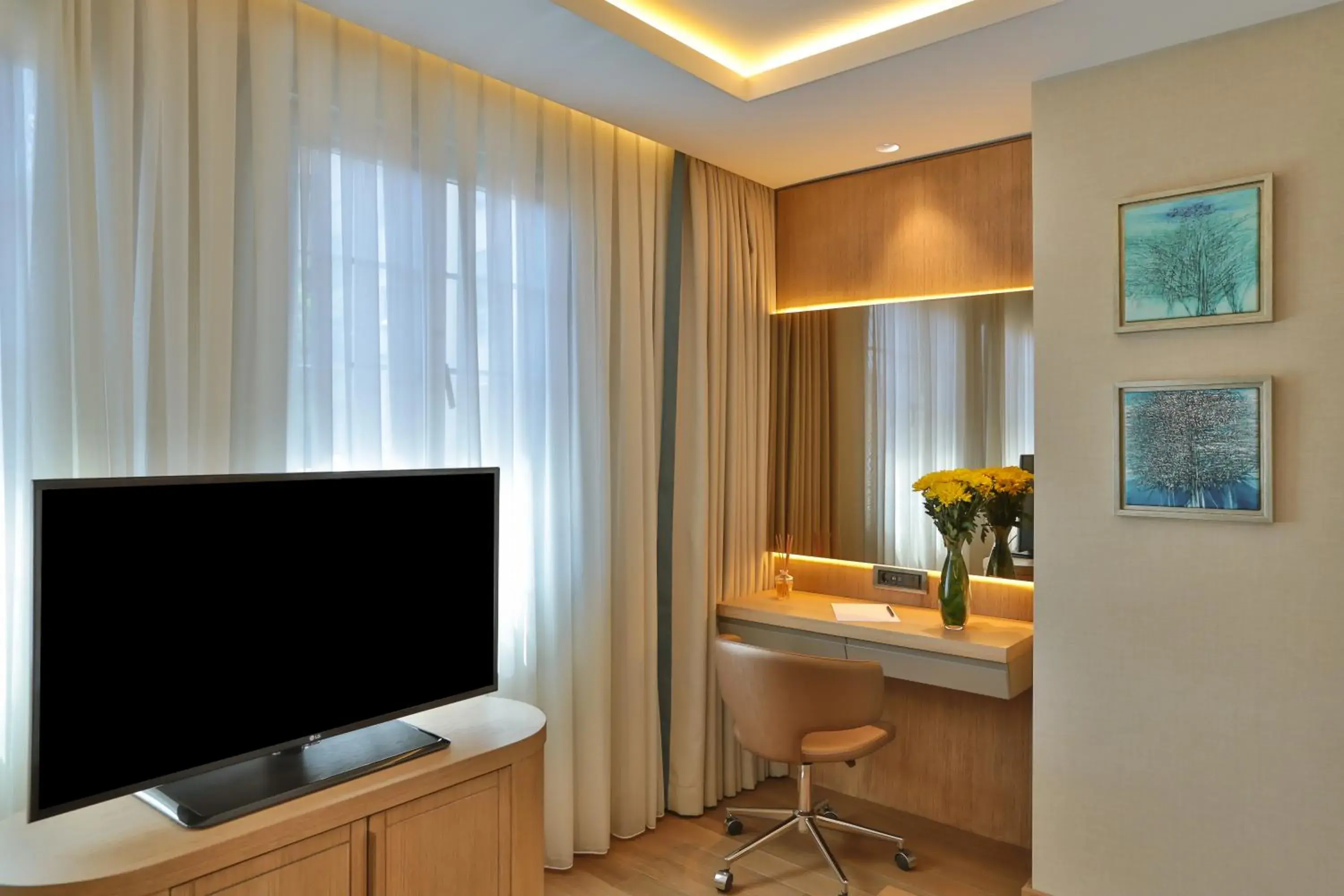 Photo of the whole room, TV/Entertainment Center in Ada Suites Nisantasi