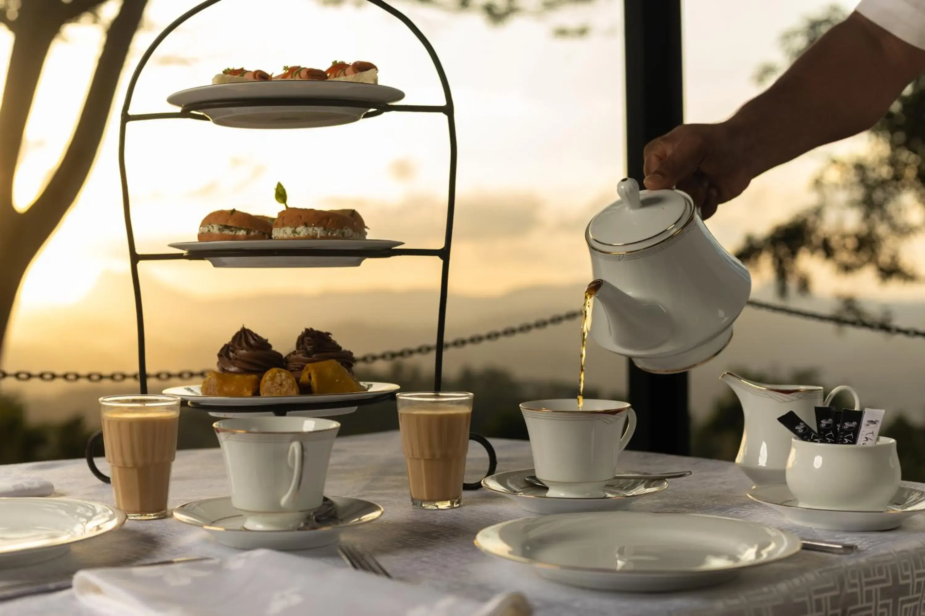 Coffee/tea facilities in Mountbatten Bungalow