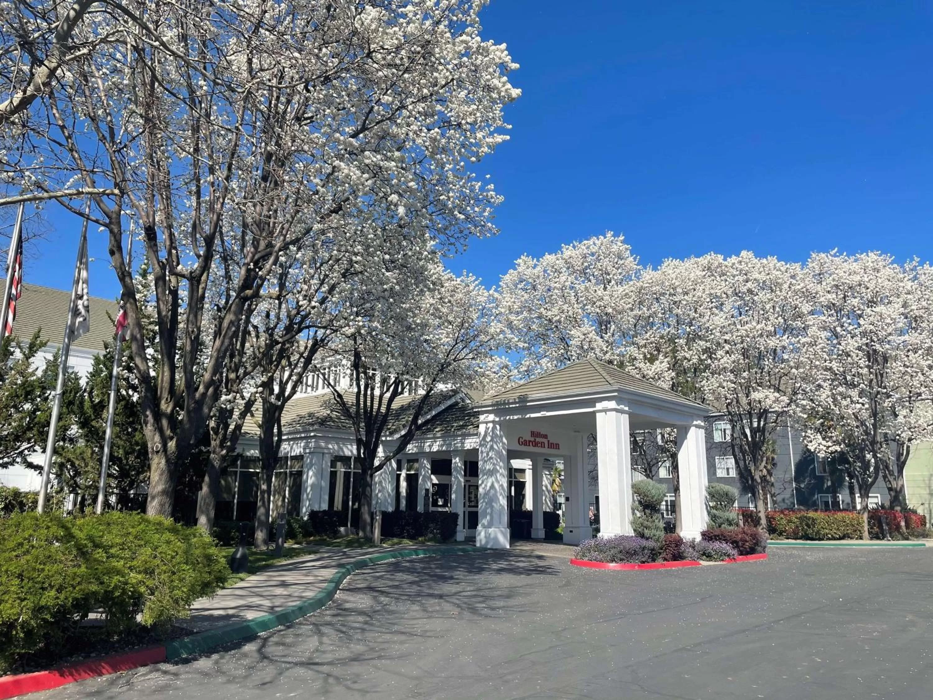 Property building in Hilton Garden Inn Sacramento/South Natomas