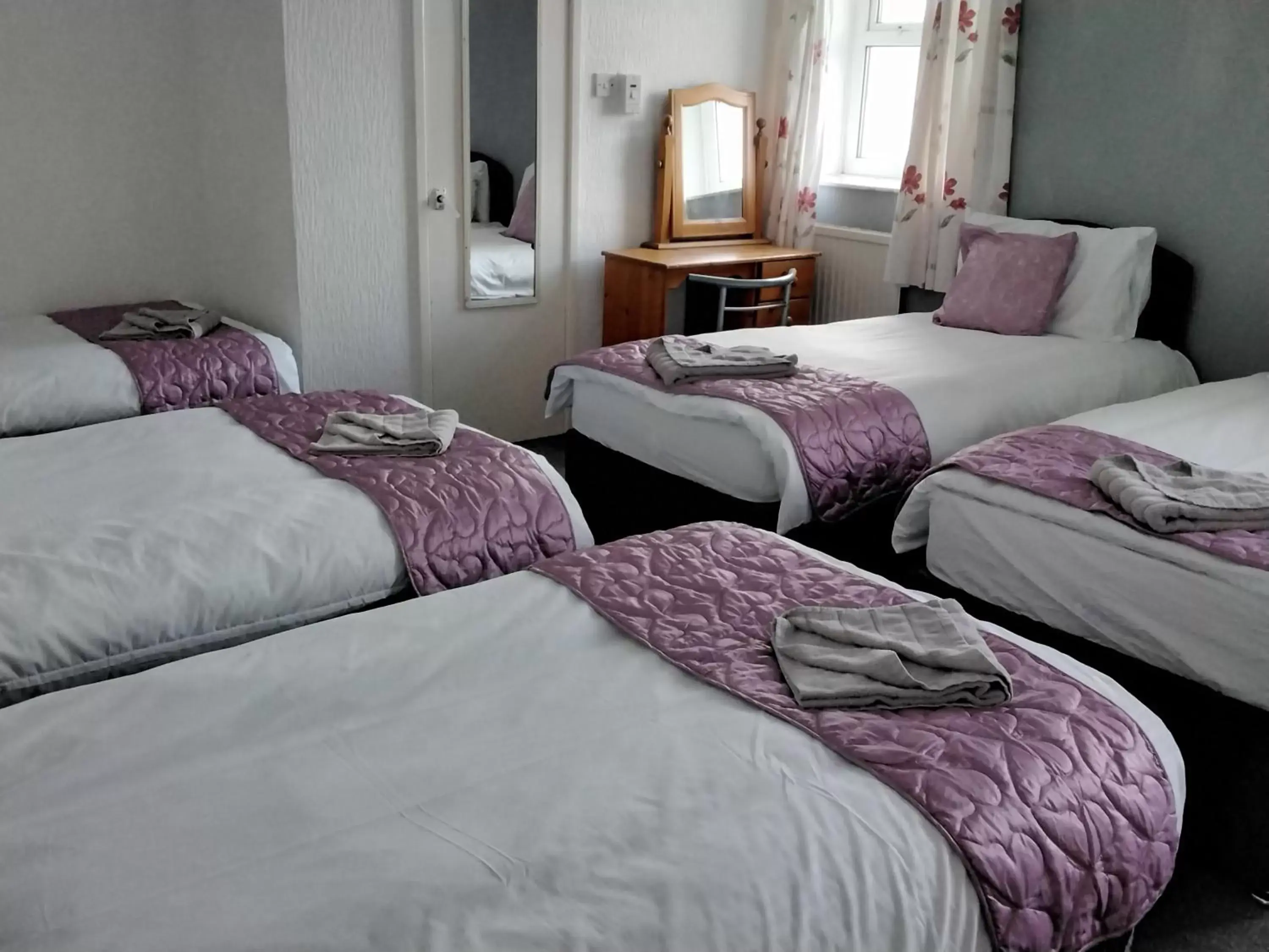 Family Room in Lucena Hotel Family Room in Lucena Hotel