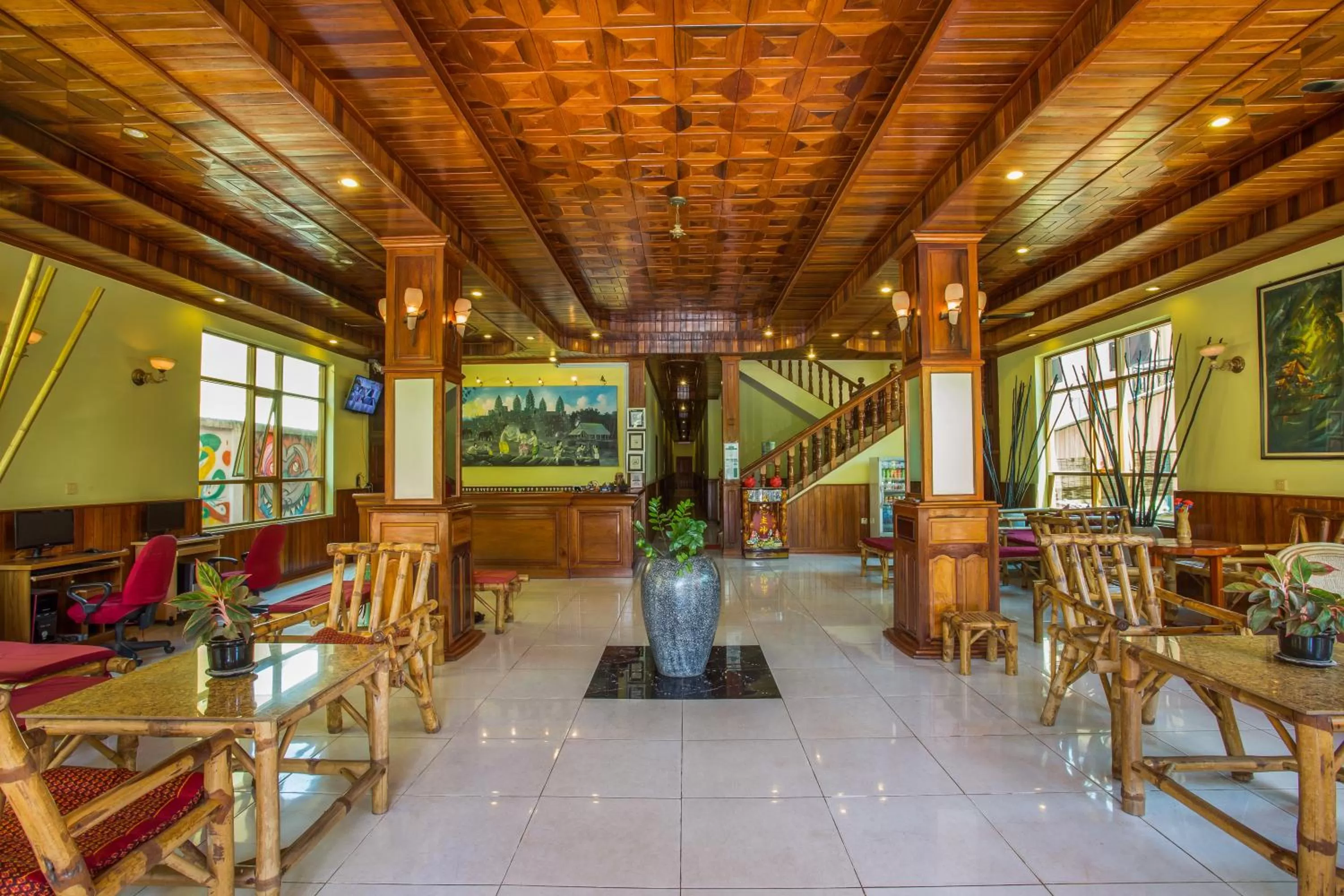 Lobby or reception in Side Walk Hotel