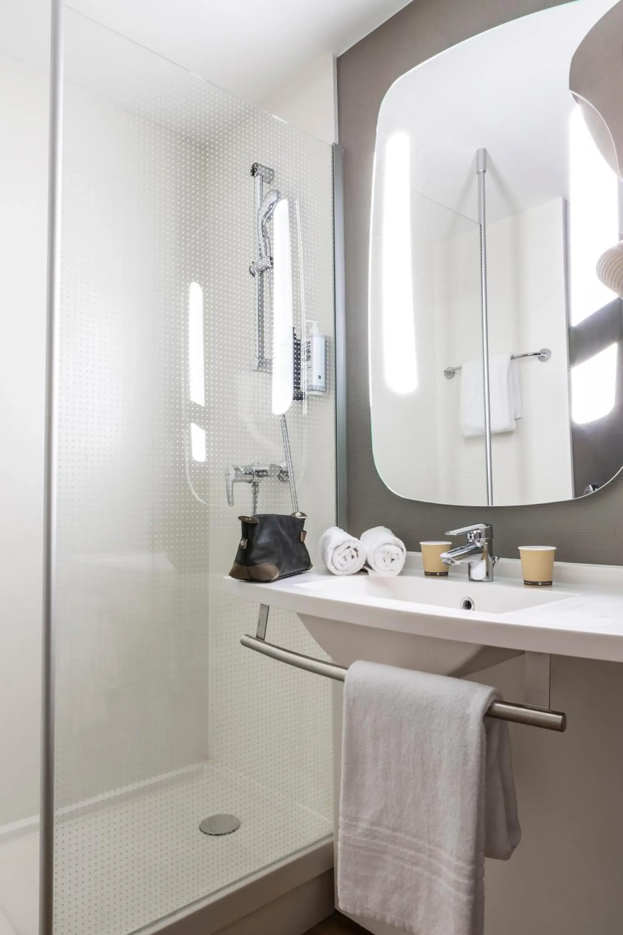 Shower, Bathroom in ibis Paris Creteil