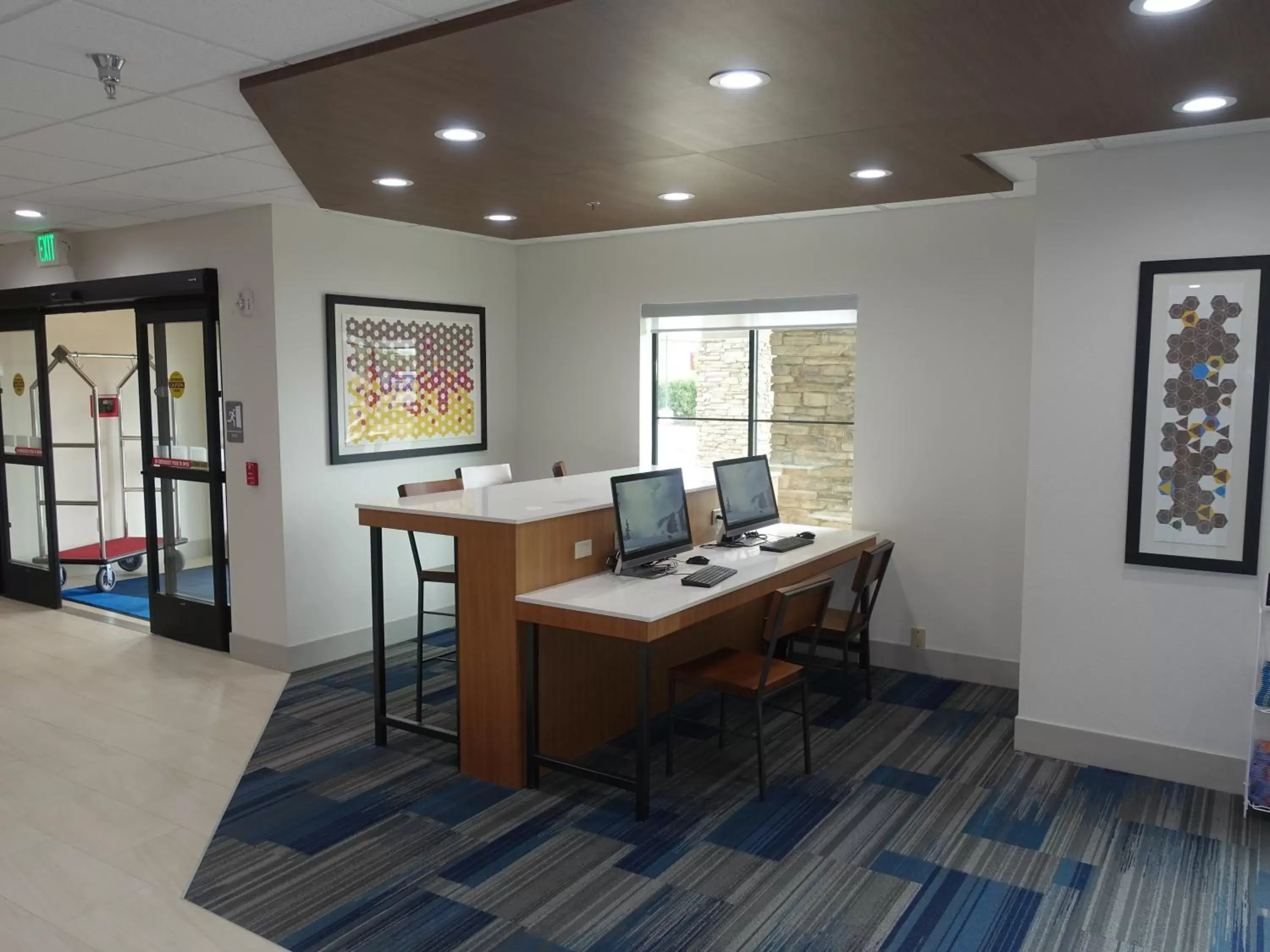 Property building in Holiday Inn Express & Suites Brentwood Property building in Holiday Inn Express & Suites Brentwood